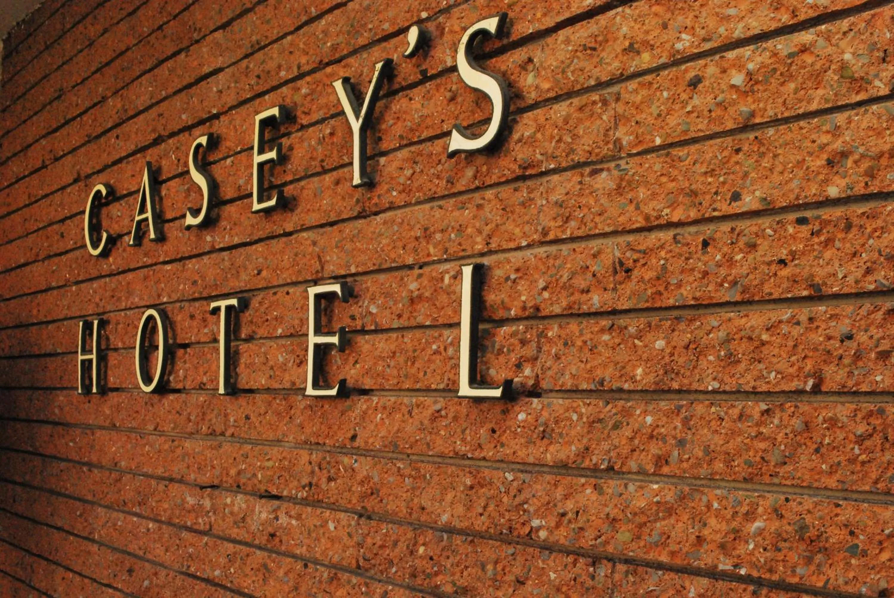 Facade/entrance in Casey's Hotel
