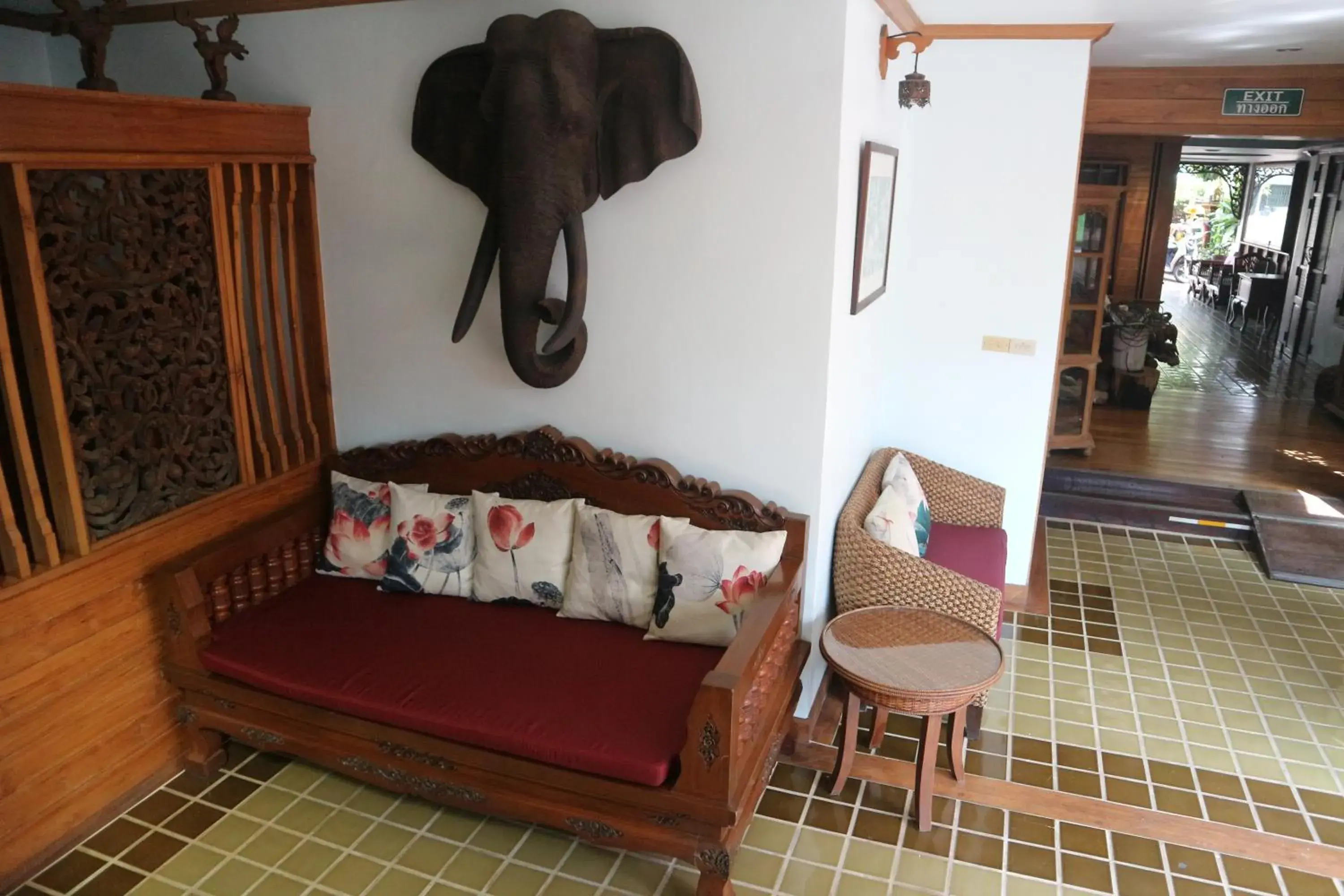 Property building in Rich Lanna House Property building in Rich Lanna House