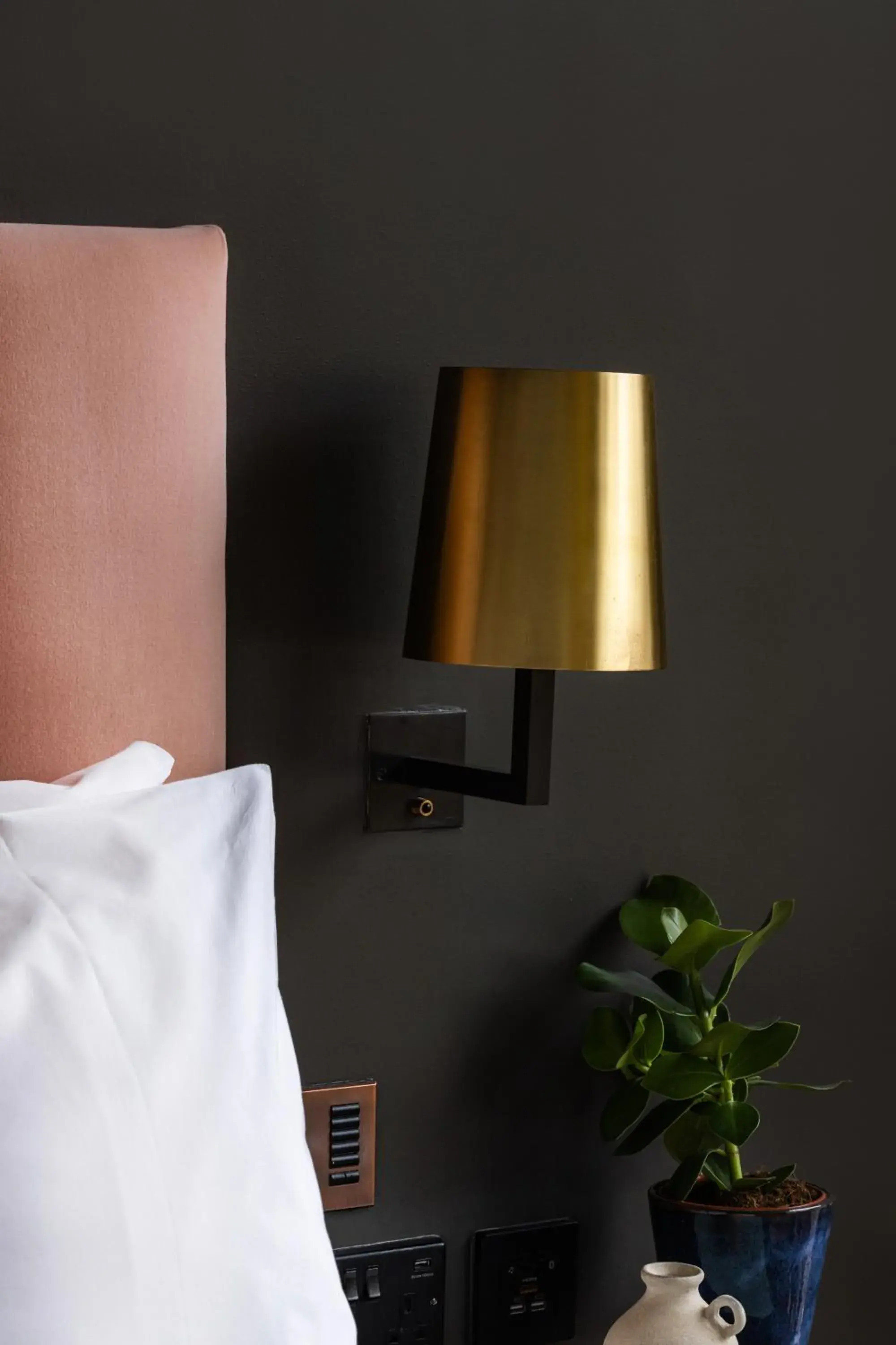 Bed in Native Bankside Bed in Native Bankside