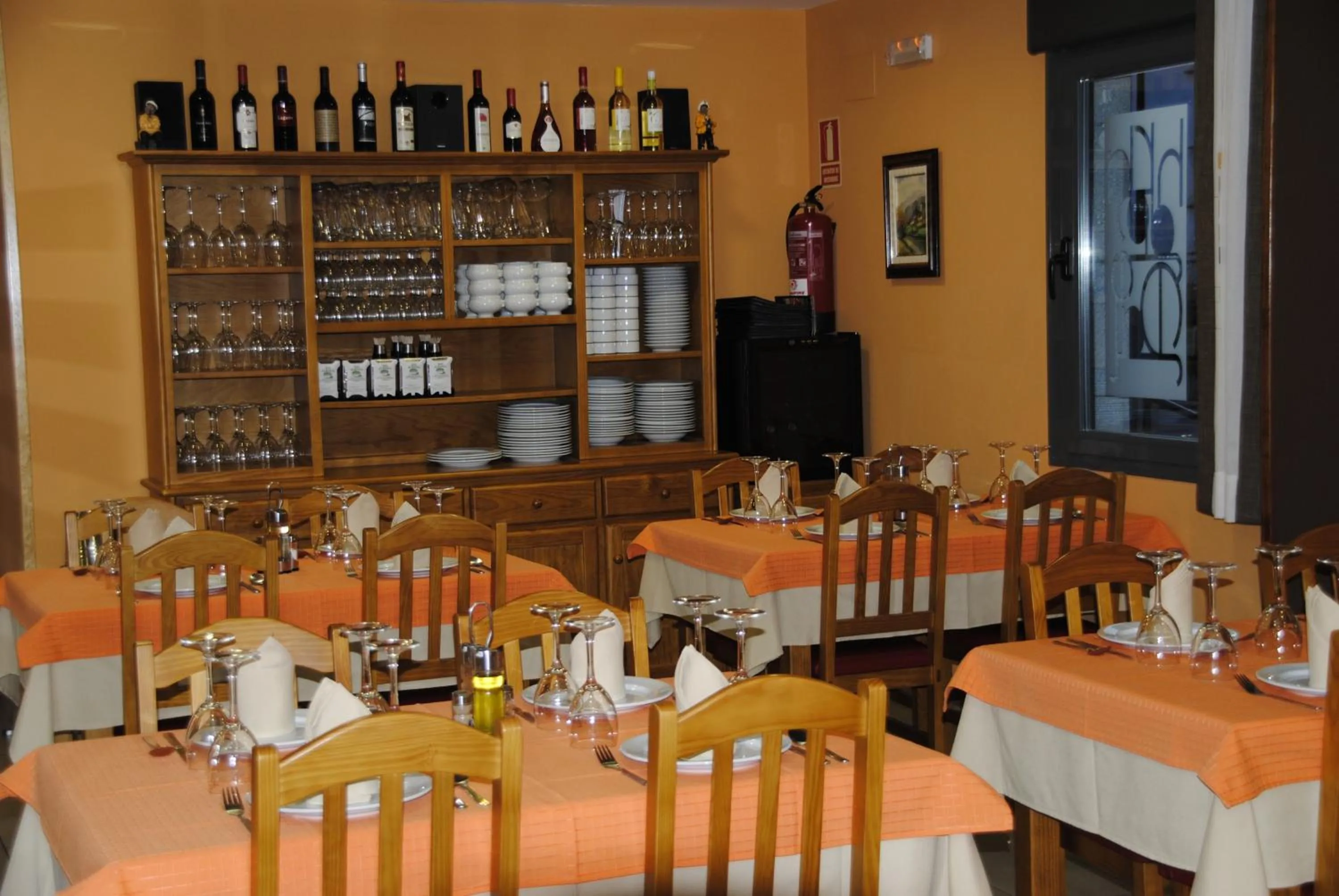 Restaurant/places to eat in Hotel Alegría