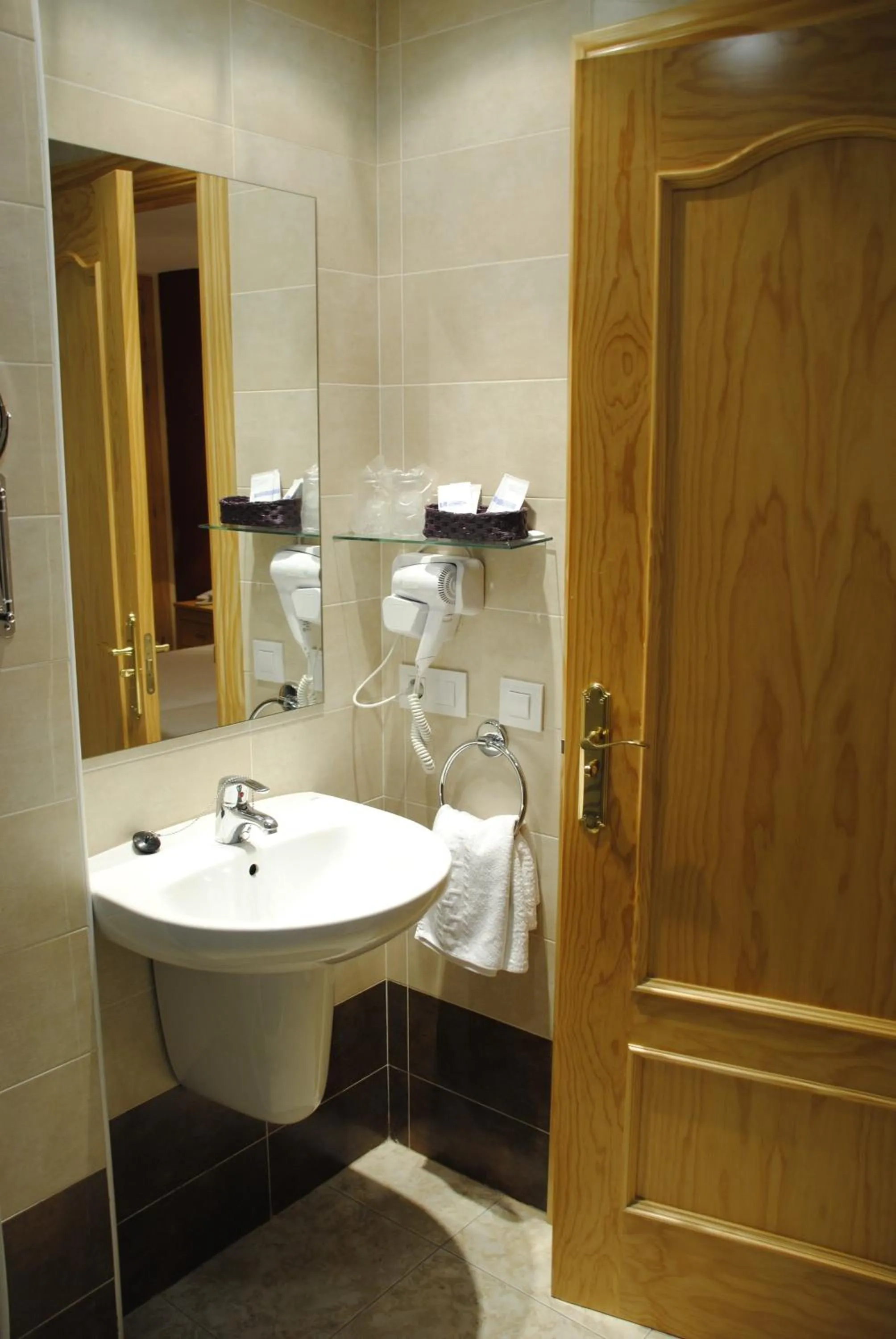 Bathroom in Hotel Alegría