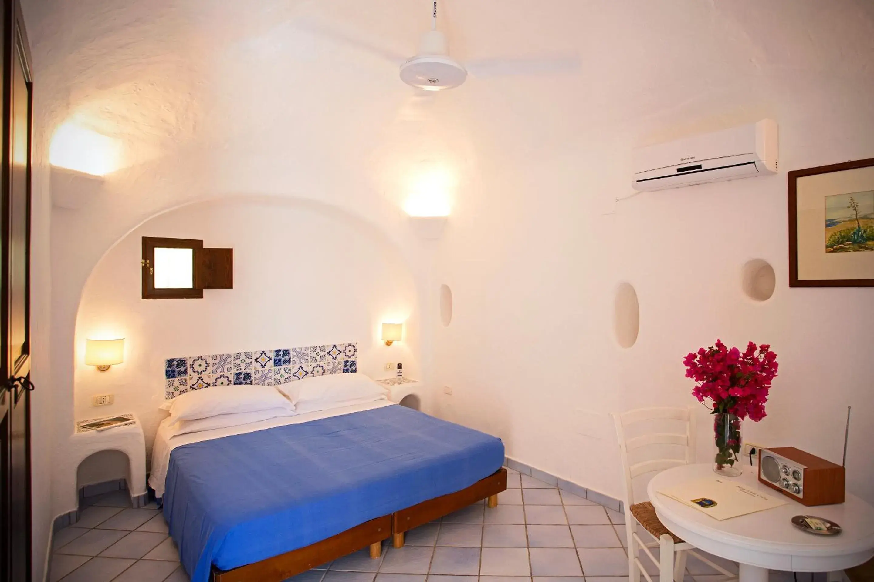 Comfort Double or Twin Room in I Dammusi di Borgo Cala Creta Comfort Double or Twin Room in I Dammusi di Borgo Cala Creta
