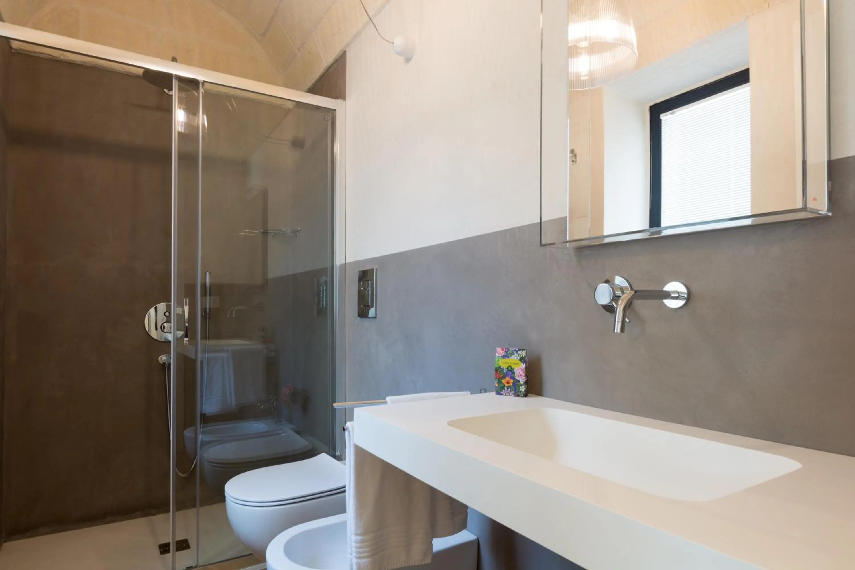 Shower in Casale Ramunno