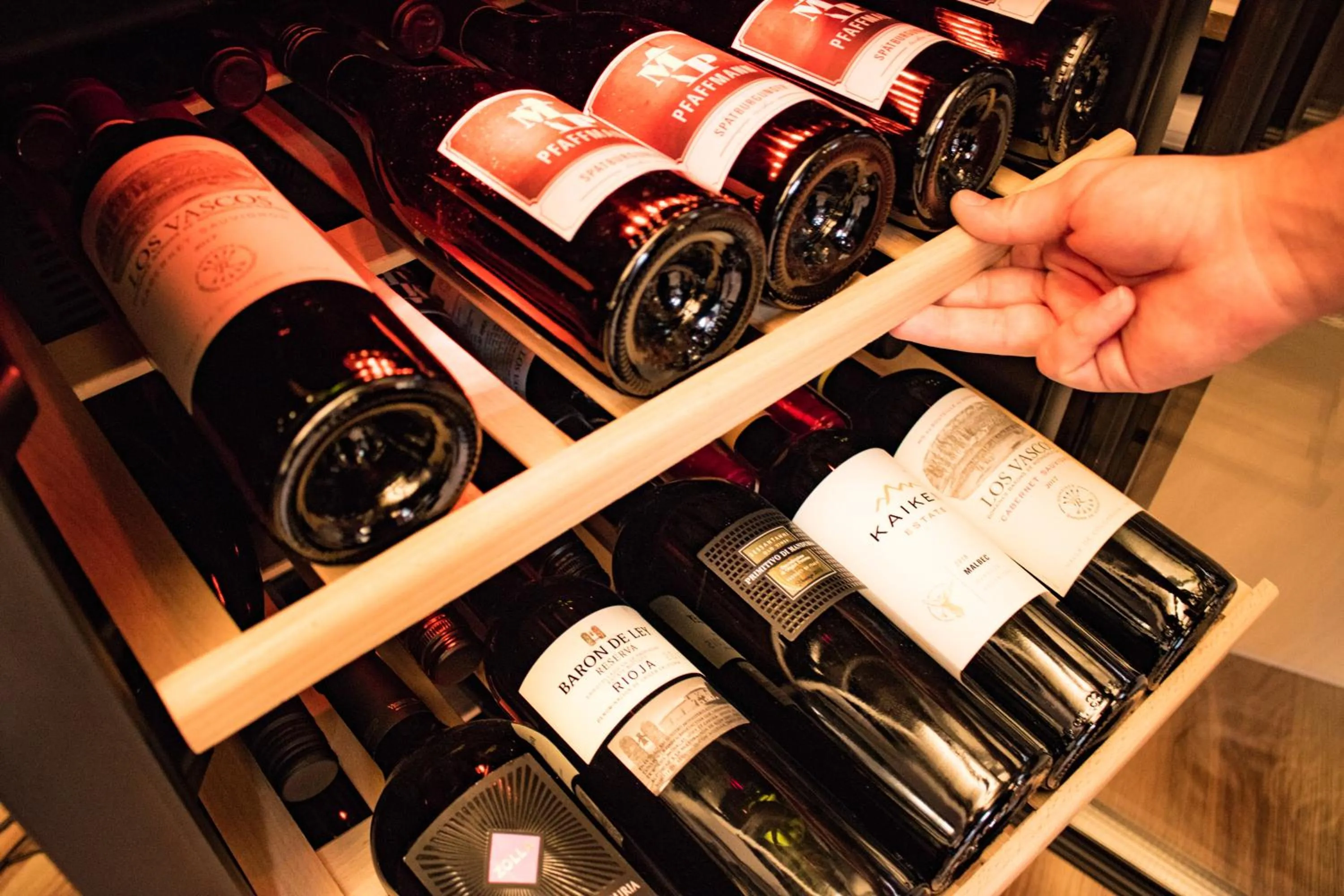 Alcoholic drinks in Nikii Boutique Hotel