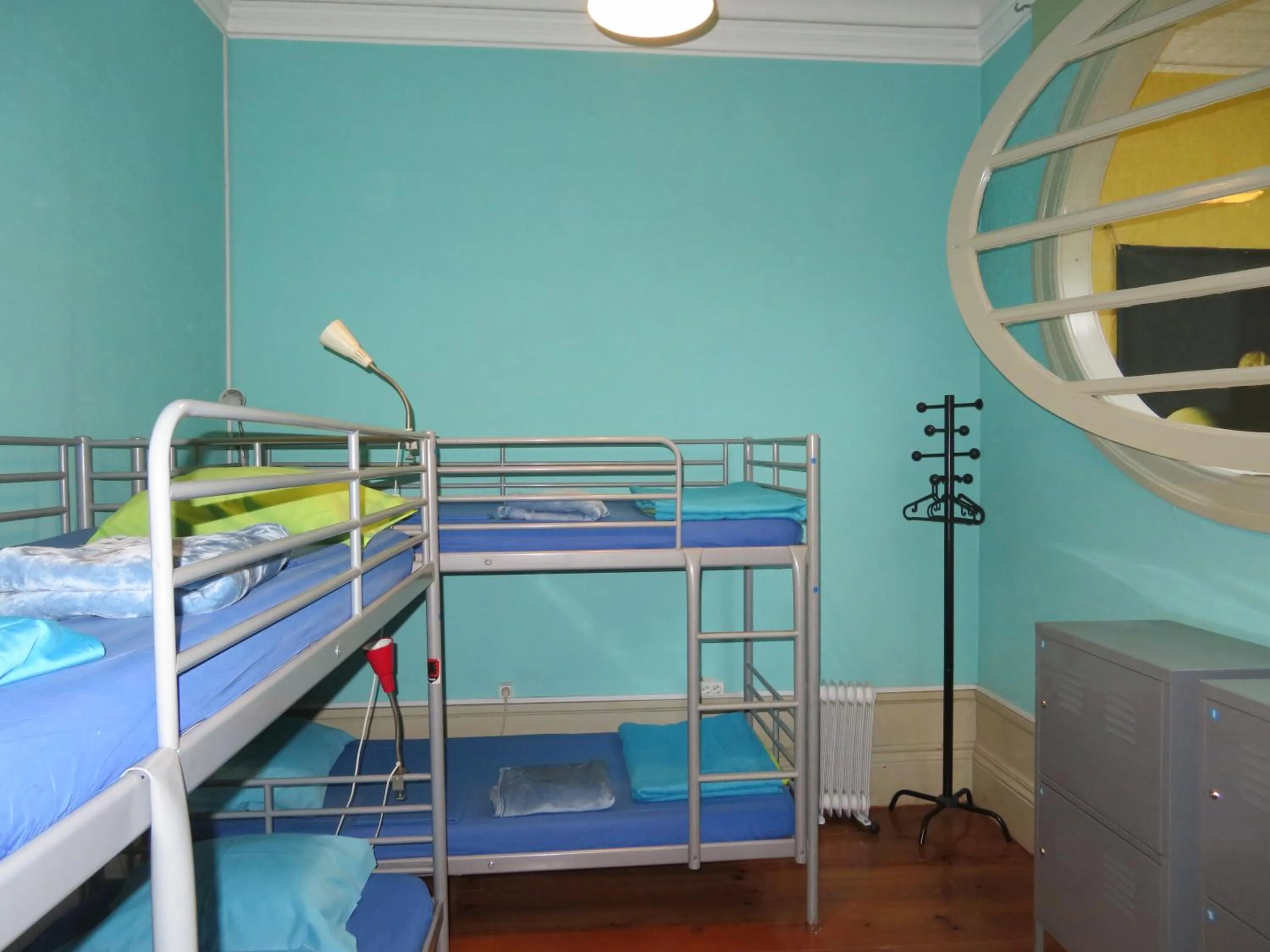 Single Bed in 4-Bed Female Dormitory Room in Oporto Sky Hostel