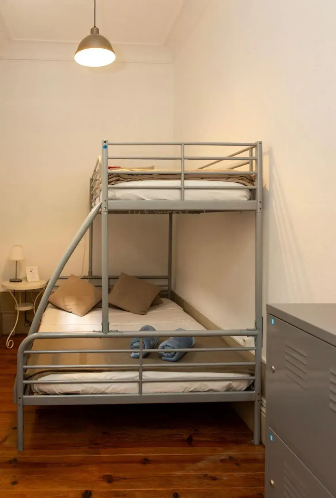 Triple Room in Oporto Sky Hostel Triple Room in Oporto Sky Hostel