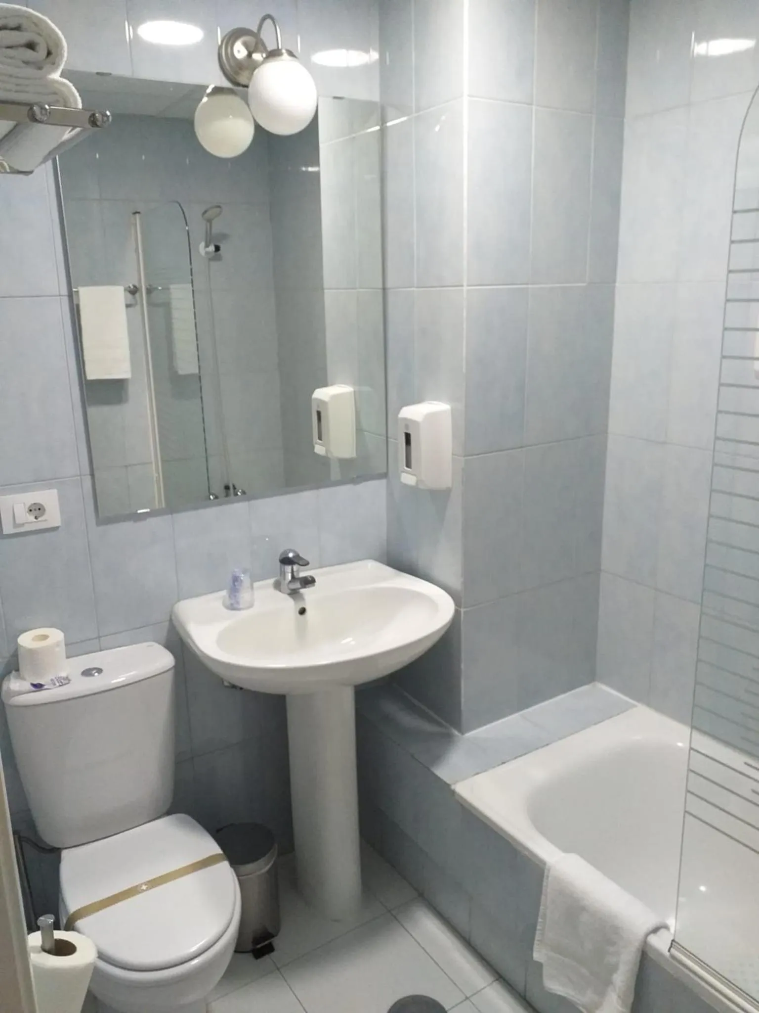 Bathroom in Hotel Alda Estación Pontevedra