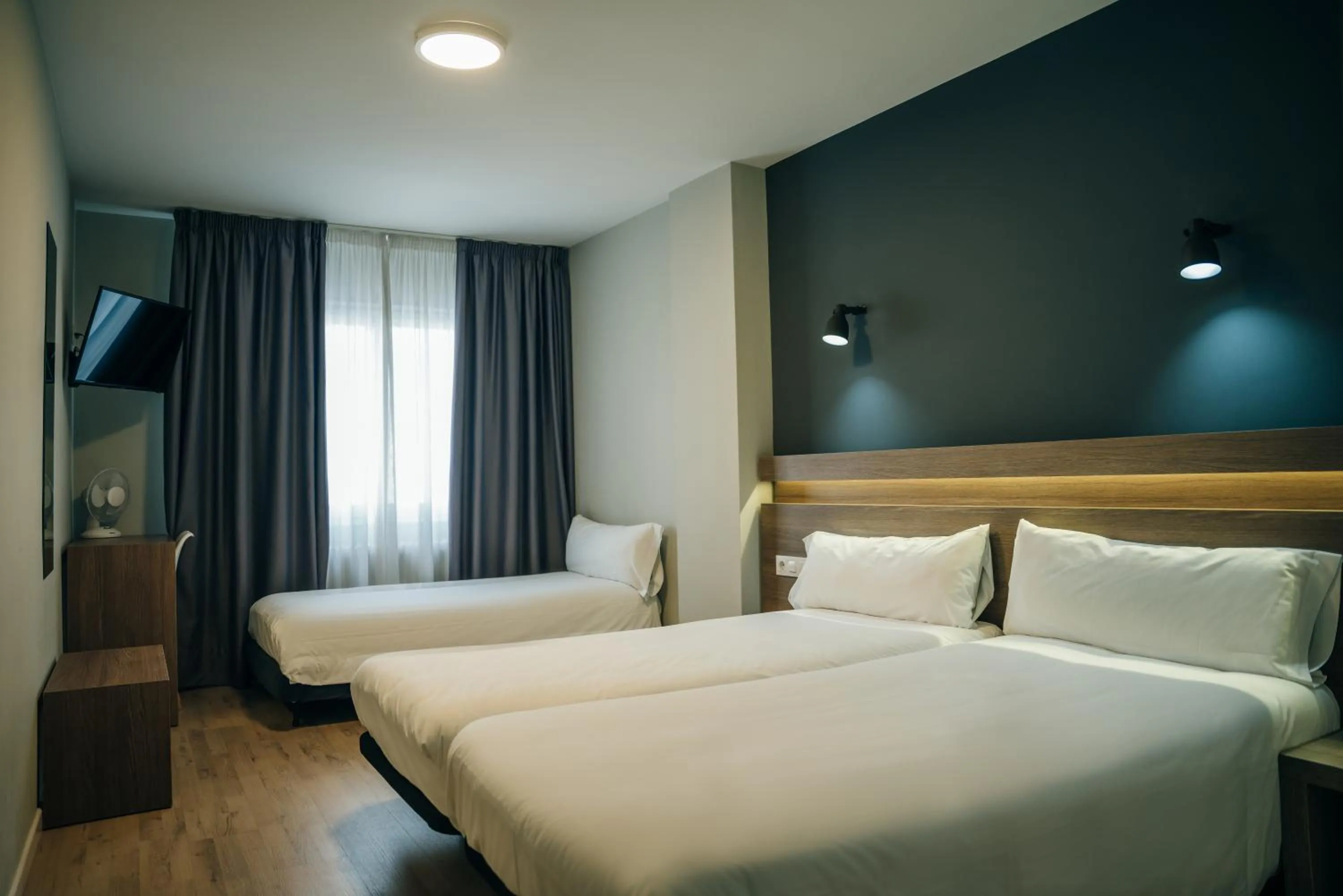 Bed in Hotel Alda Estación Pontevedra