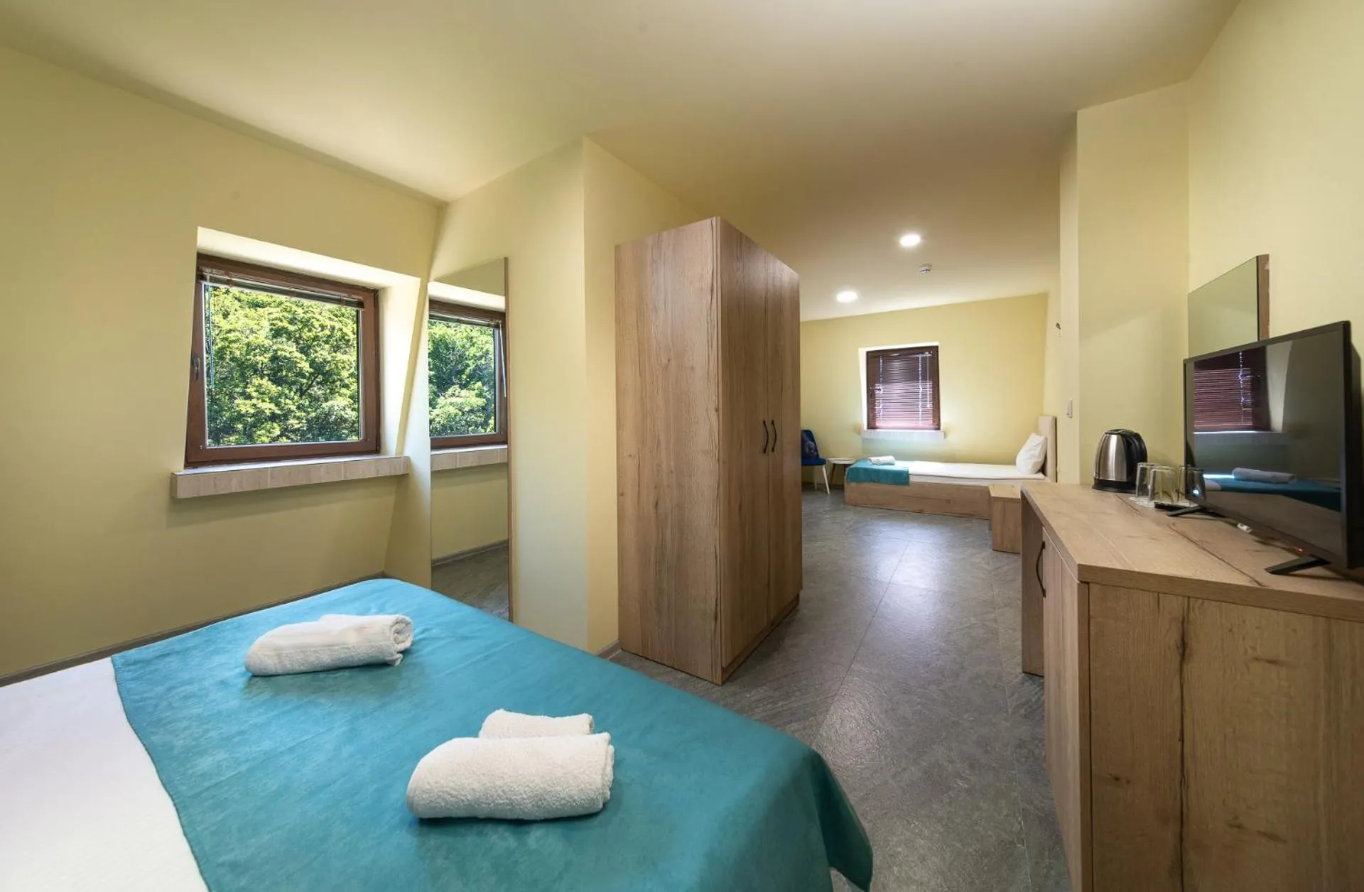 Bed in Sea View Hills