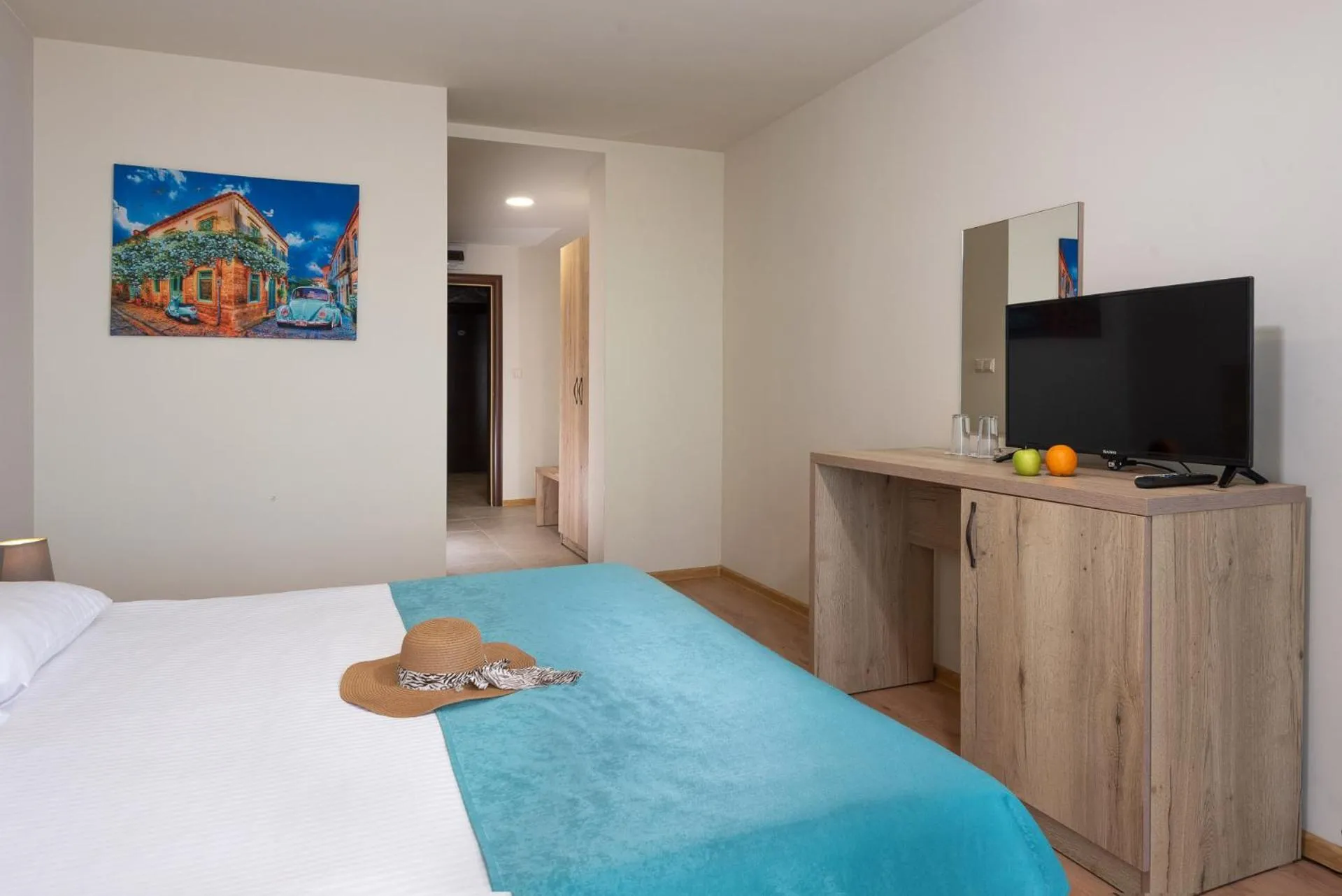 Bed in Sea View Hills
