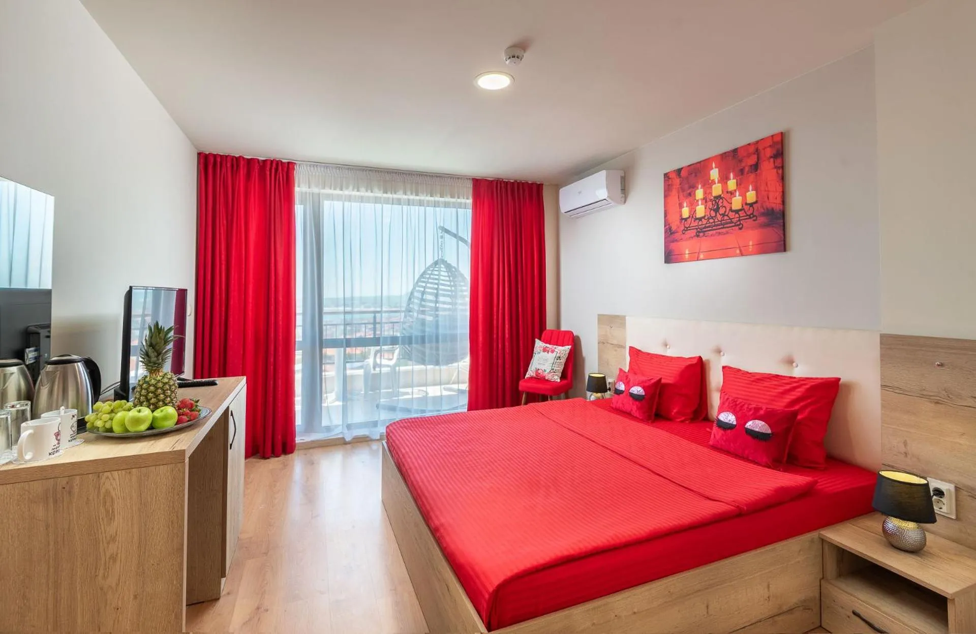 Bed in Sea View Hills