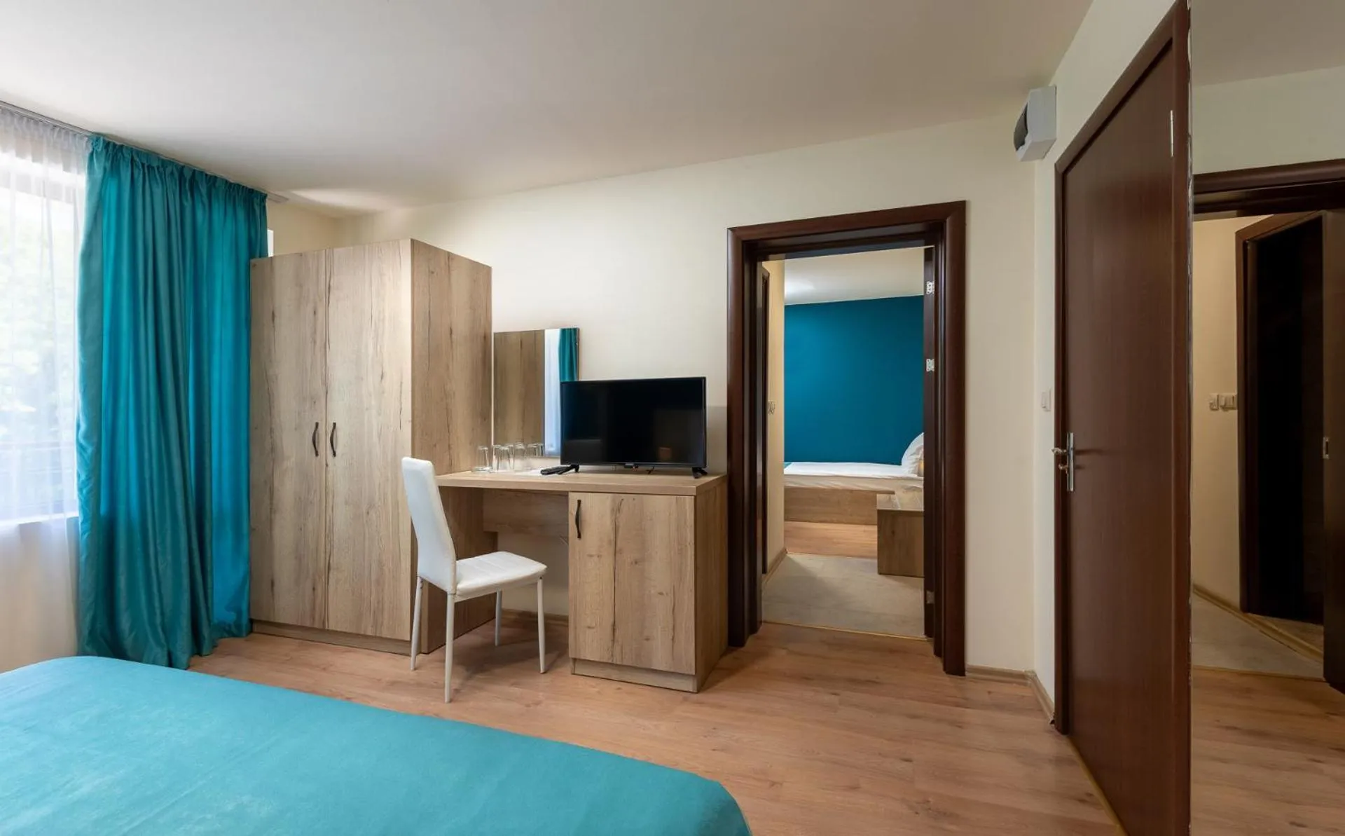 Bed in Sea View Hills