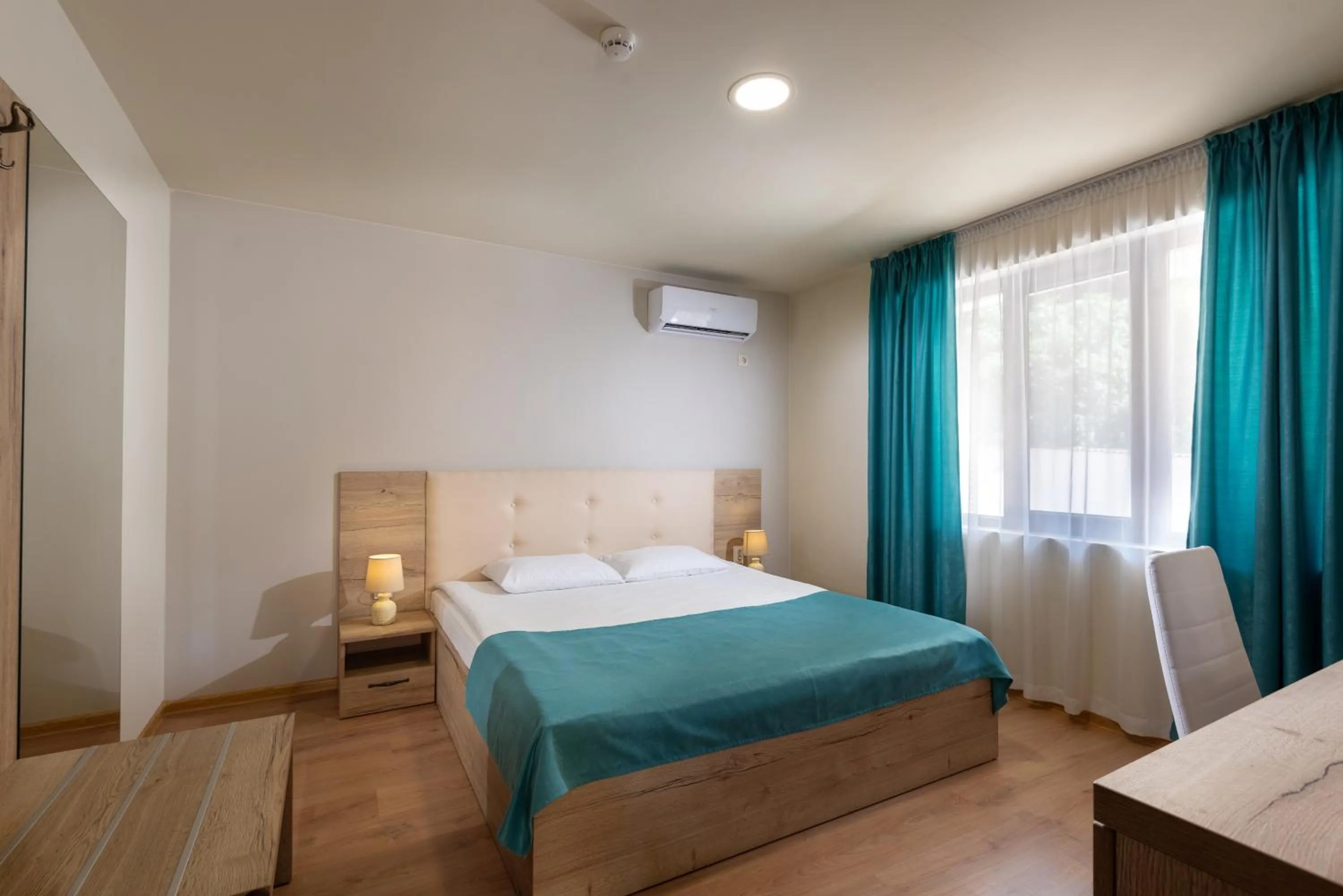 Bed in Sea View Hills