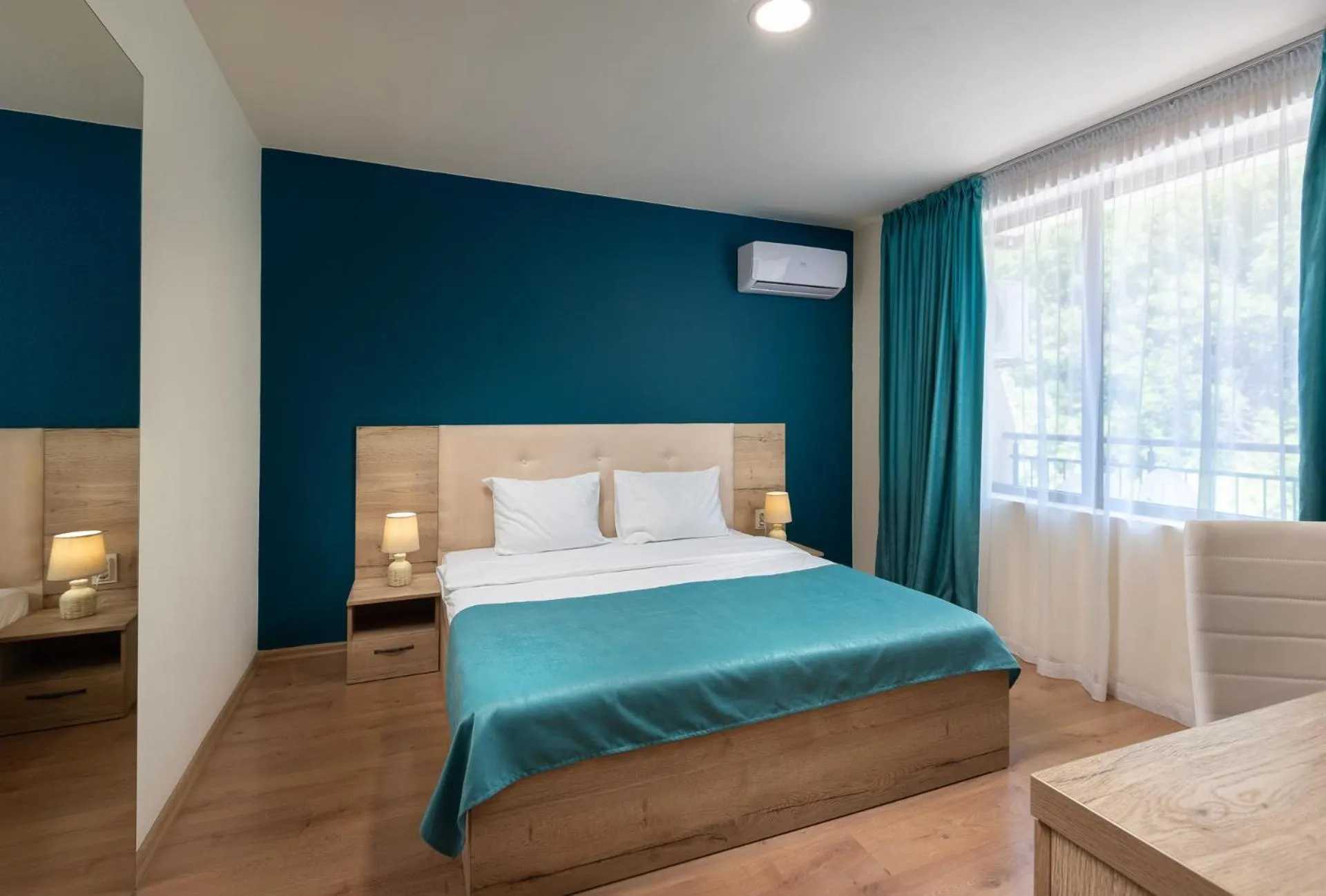 Bed in Sea View Hills