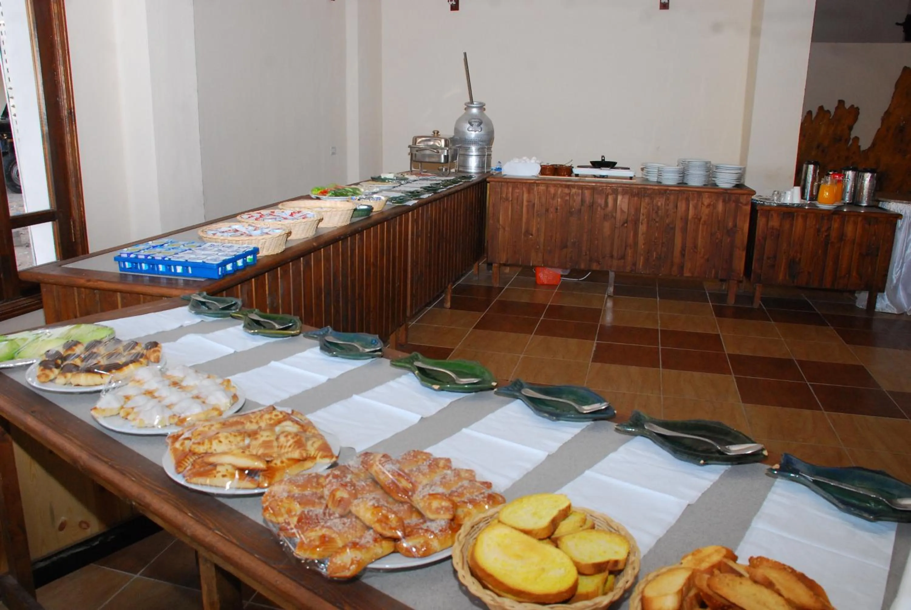 Food and drinks in Dyarna Dahab Hotel