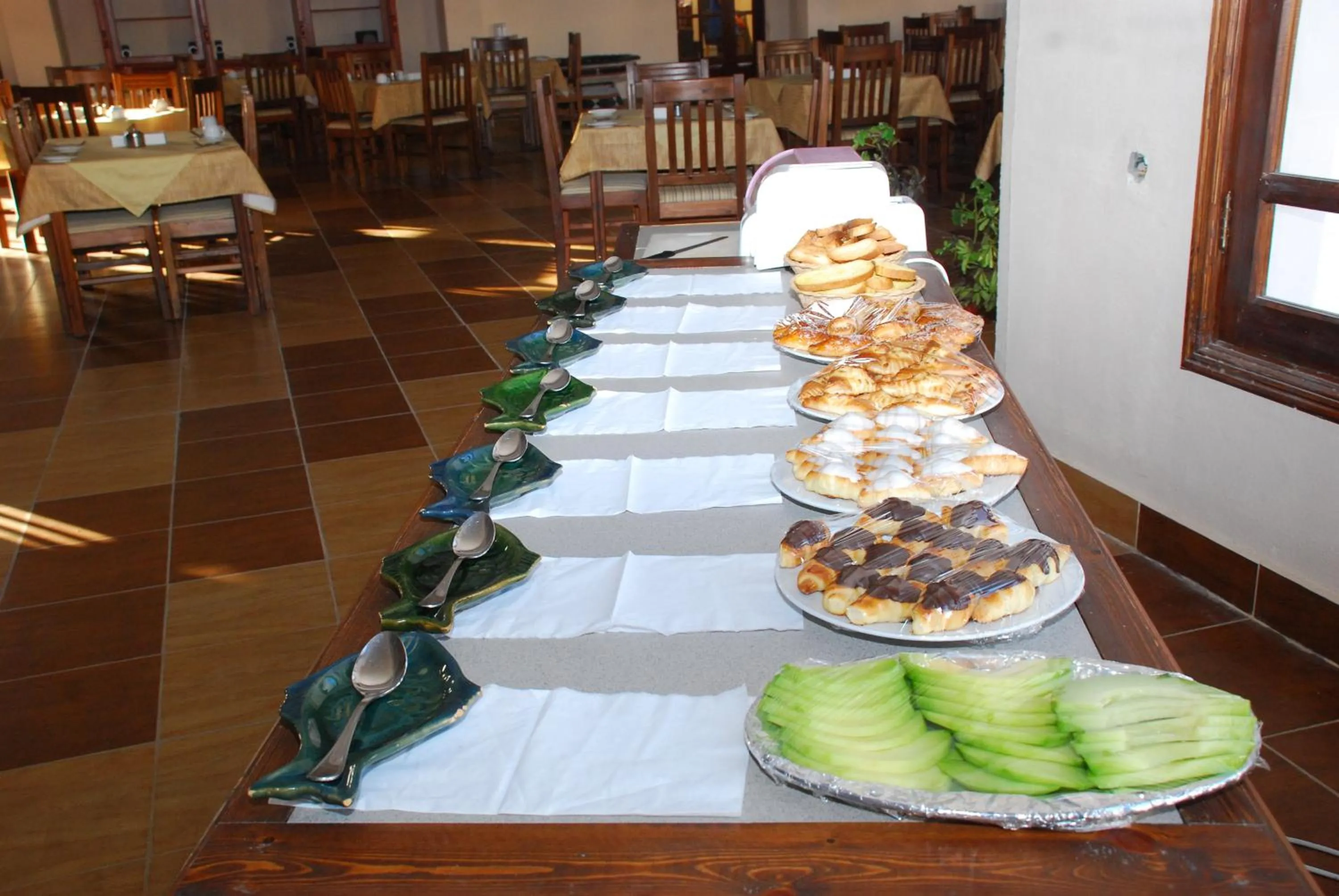 Food and drinks in Dyarna Dahab Hotel
