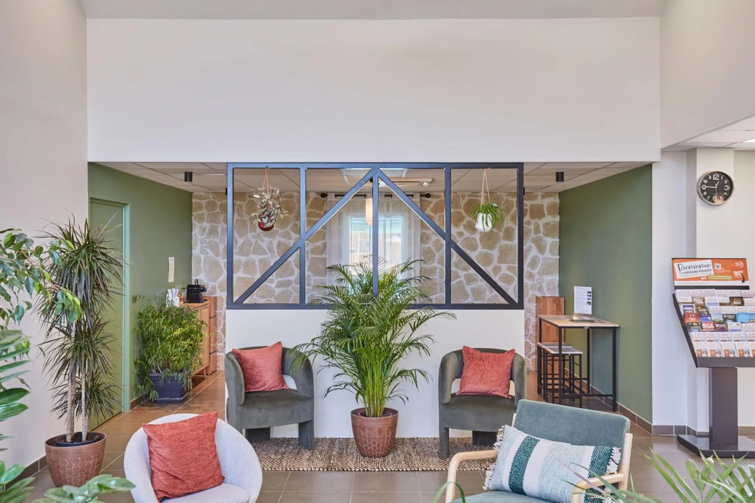Lobby or reception in Résidence Odalys - Les Coteaux de Sarlat