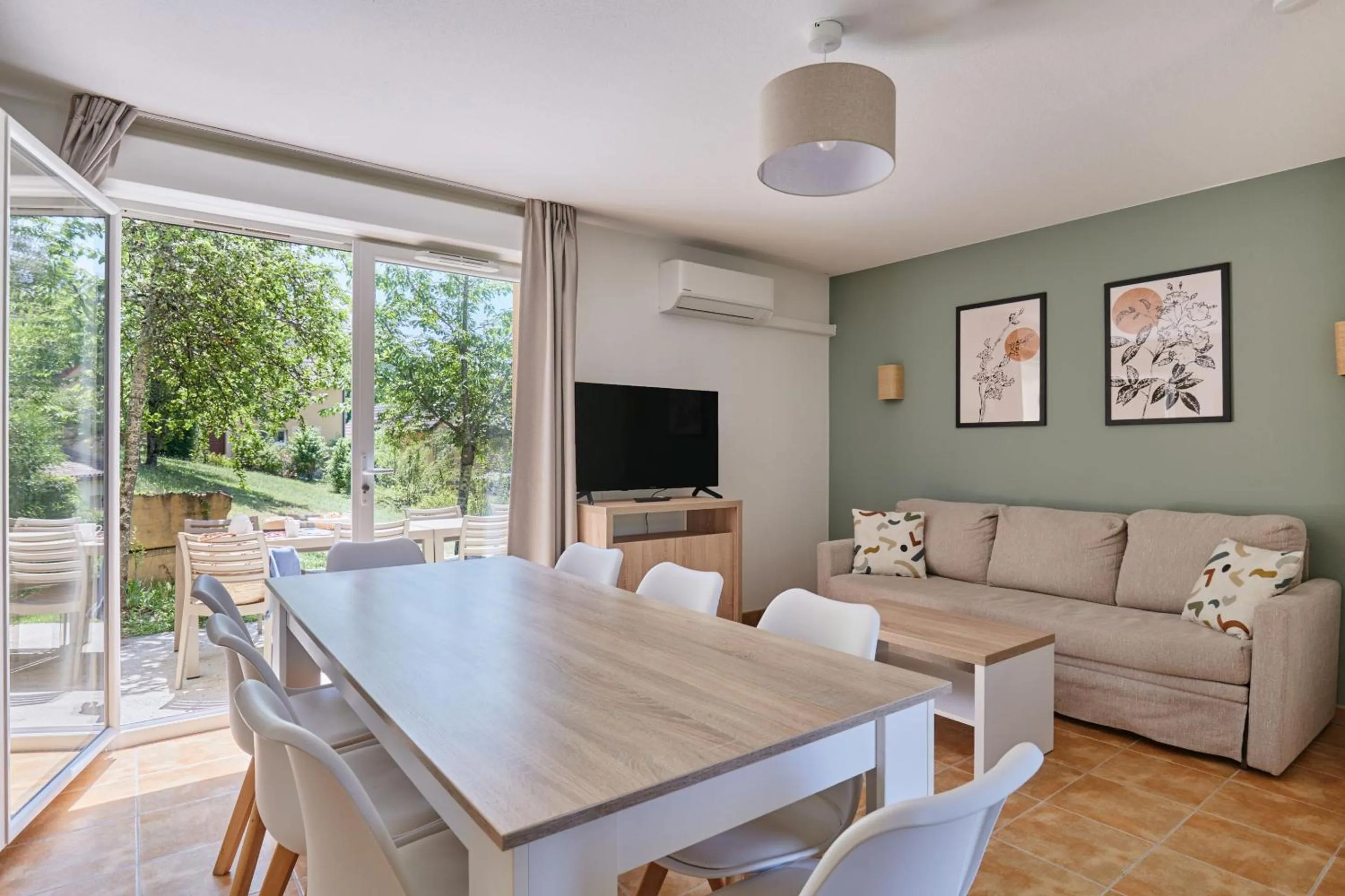 Dining area in Résidence Odalys - Les Coteaux de Sarlat