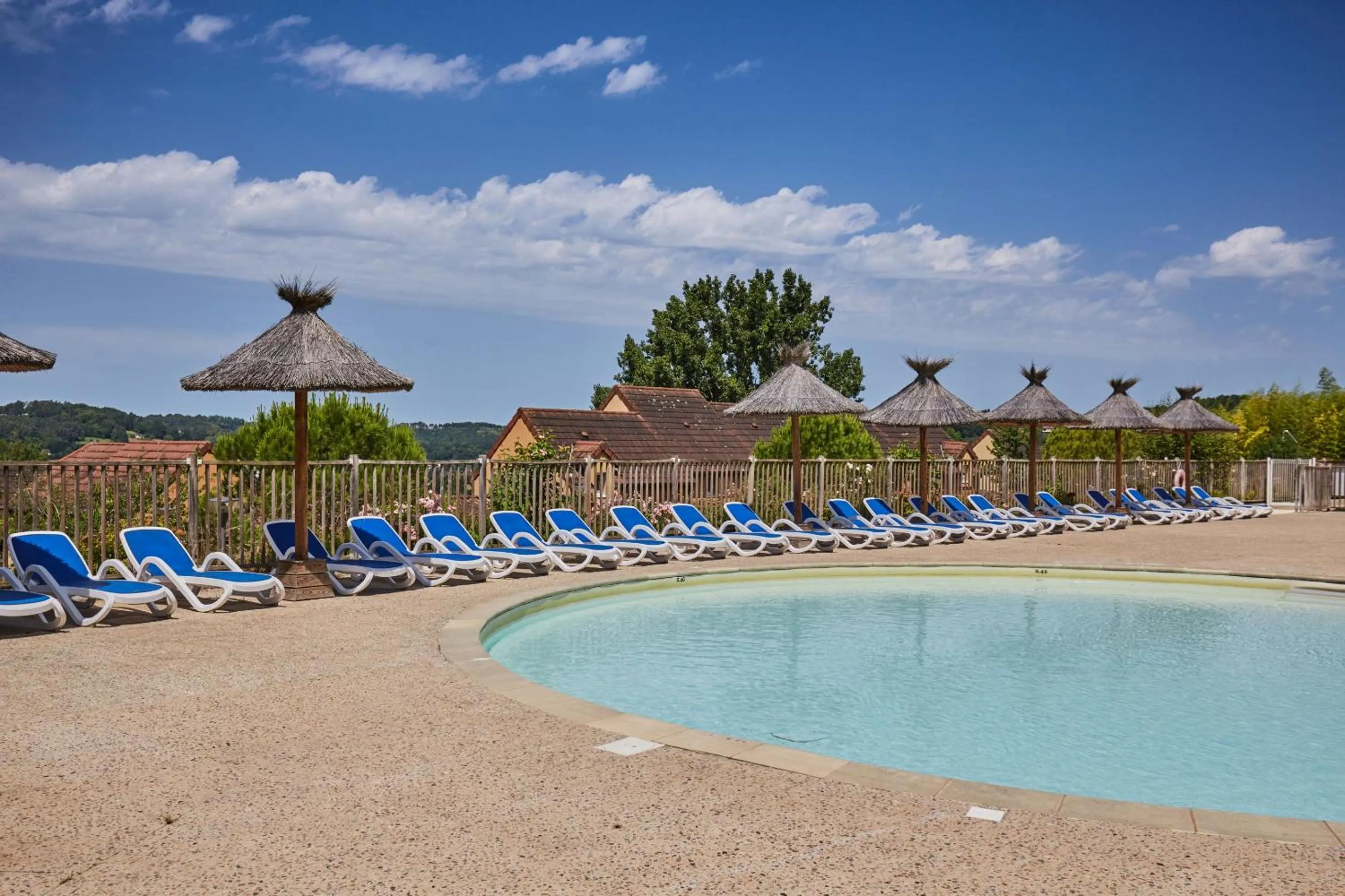 Swimming pool in Résidence Odalys - Les Coteaux de Sarlat