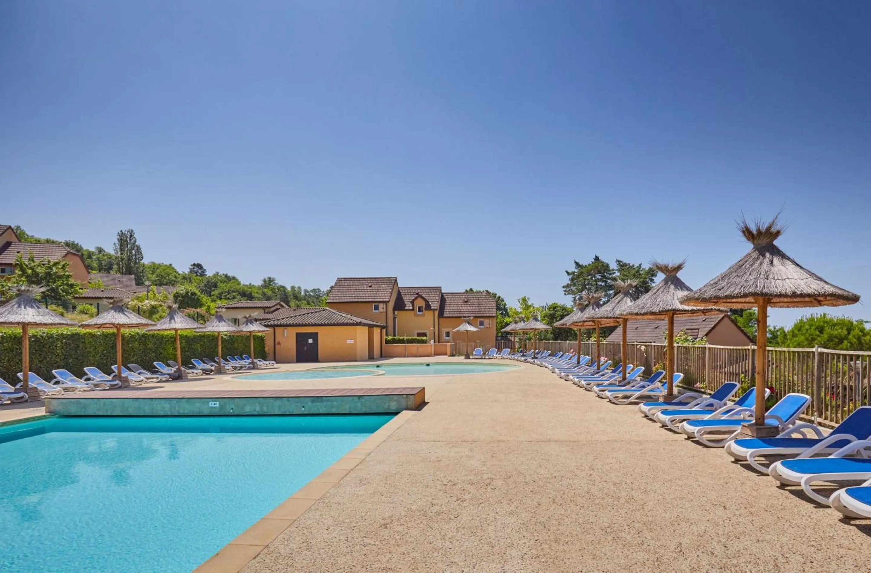 Swimming pool in Résidence Odalys - Les Coteaux de Sarlat