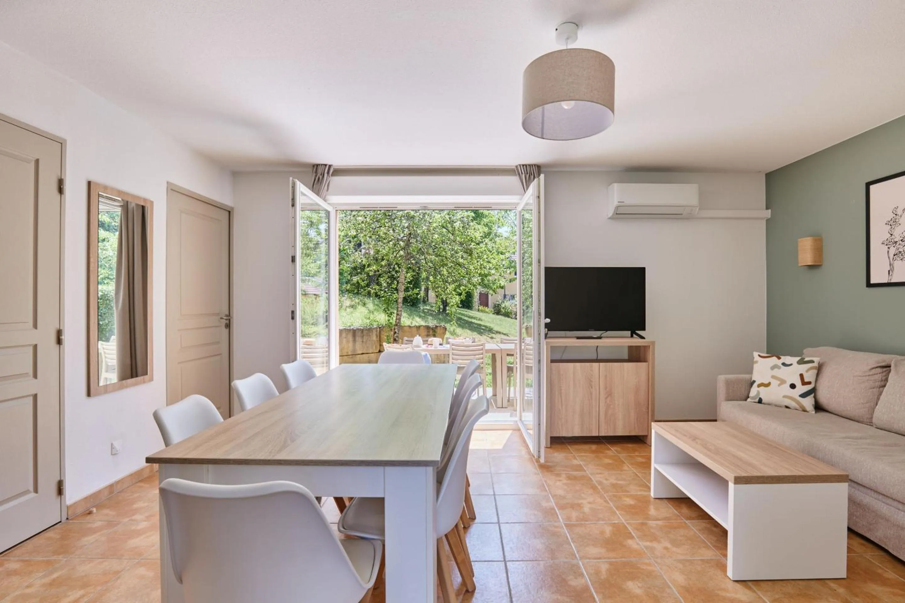 Dining area in Résidence Odalys - Les Coteaux de Sarlat