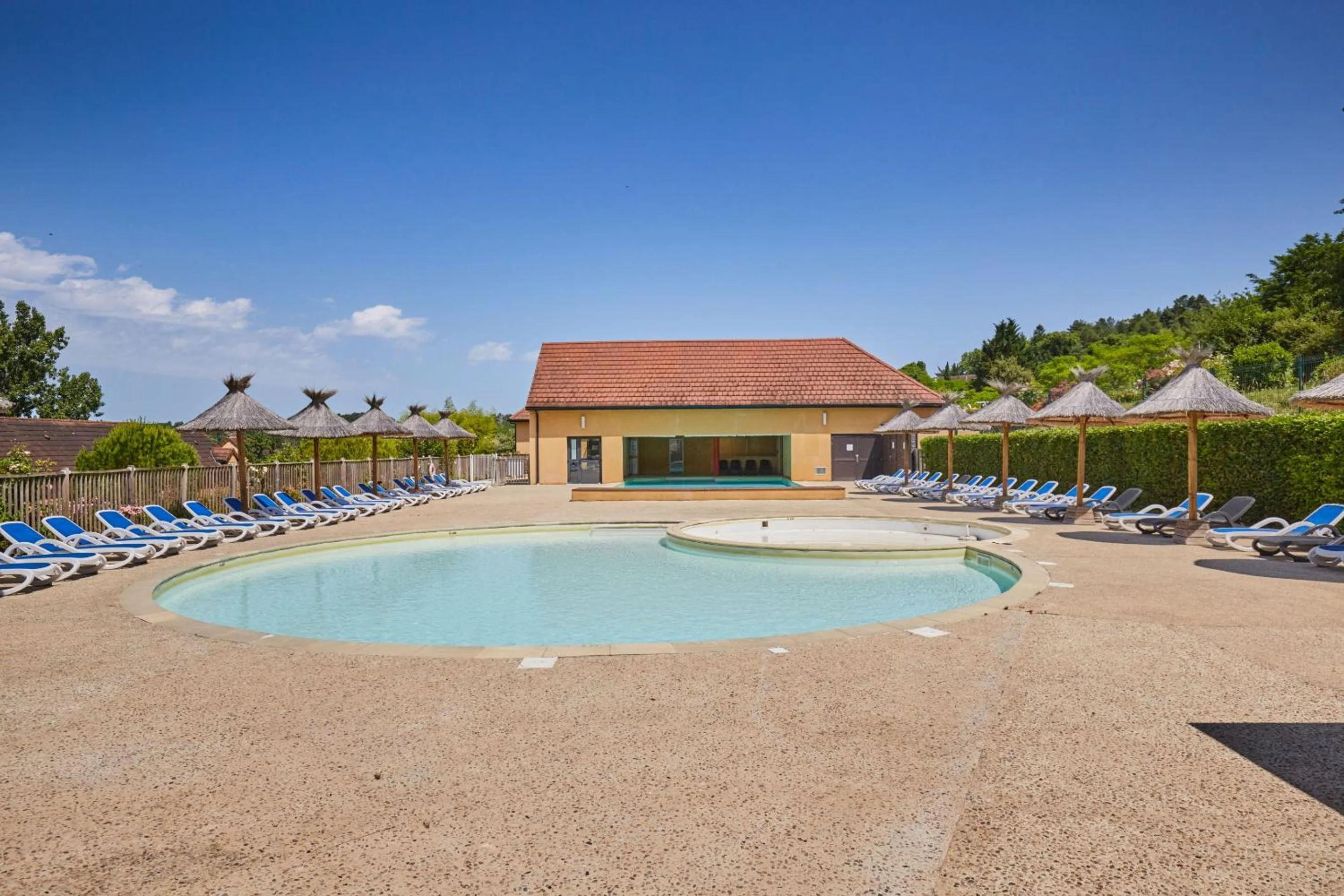 Swimming pool in Résidence Odalys - Les Coteaux de Sarlat