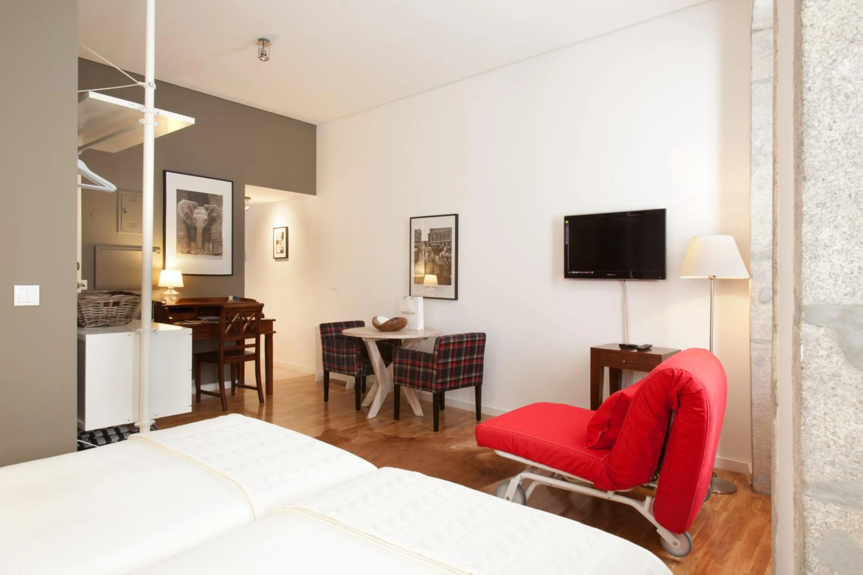 Decorative detail, Bed in PortoSense Ribeira