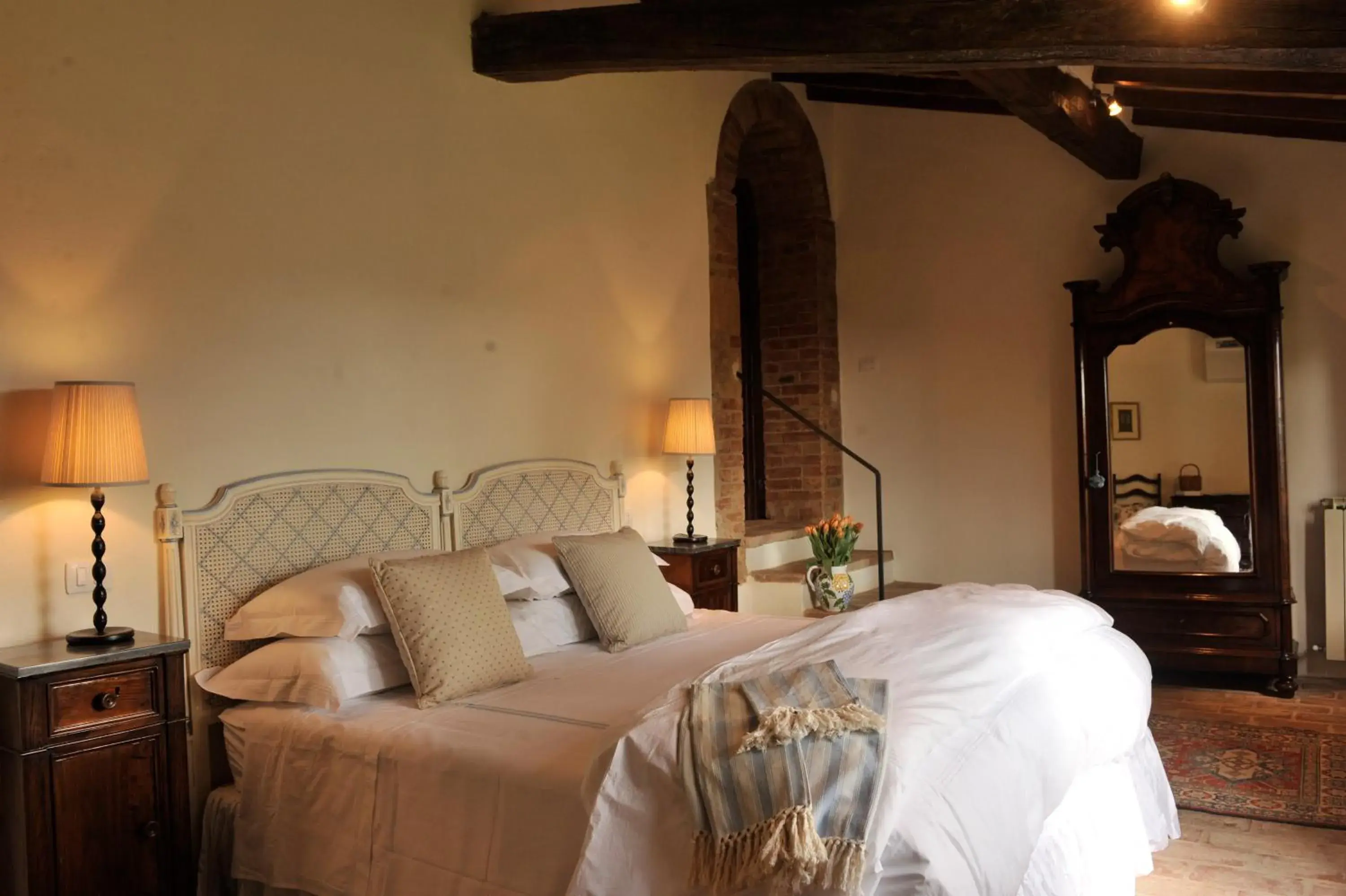 Deluxe Double Room in Tenuta Santo Pietro Deluxe Double Room in Tenuta Santo Pietro