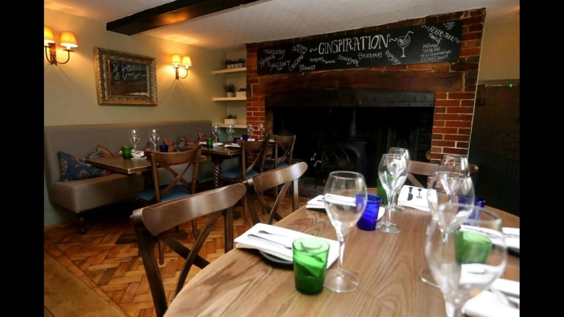 Restaurant/places to eat in Halfway Bridge