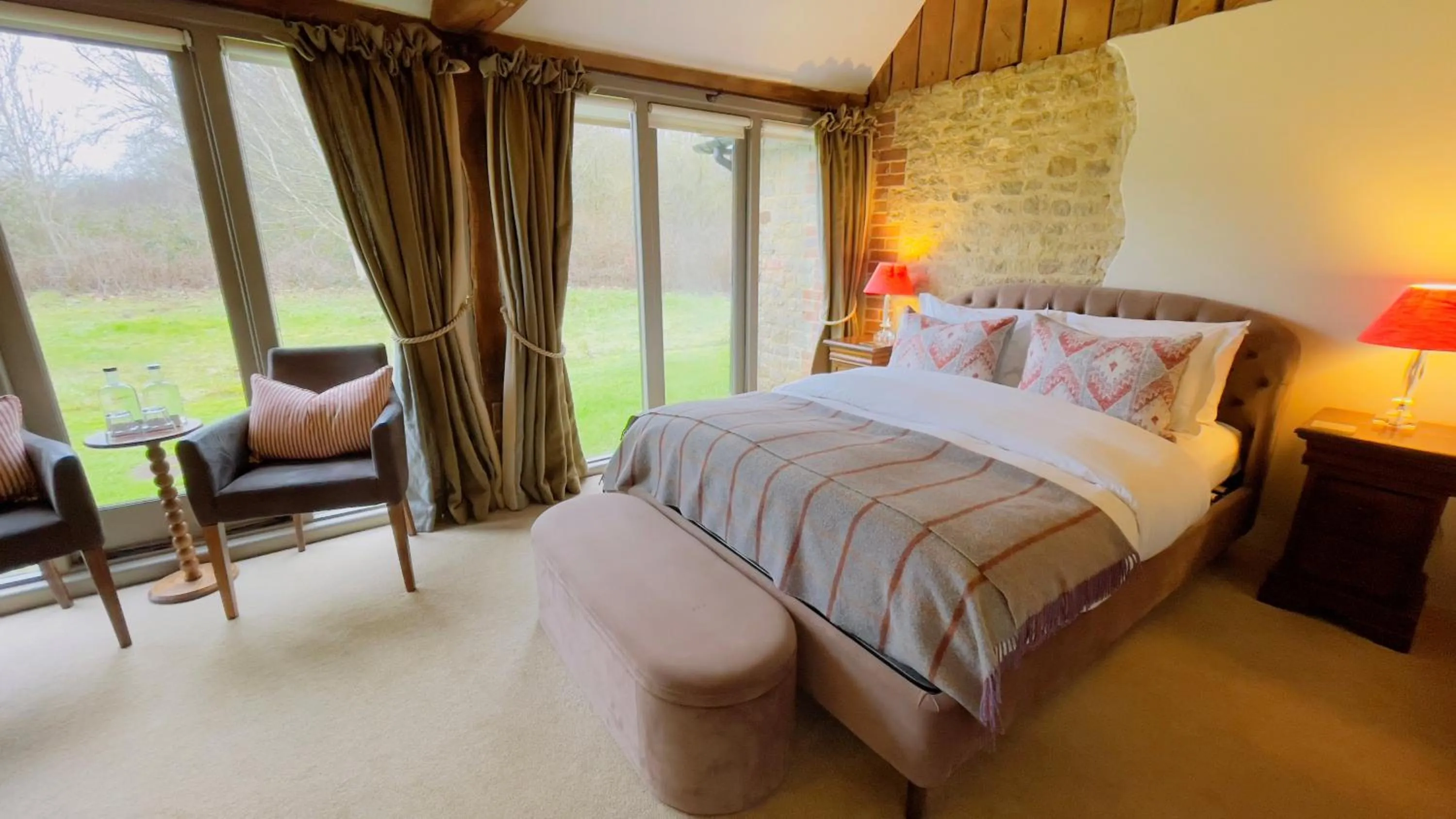 Bed in Halfway Bridge