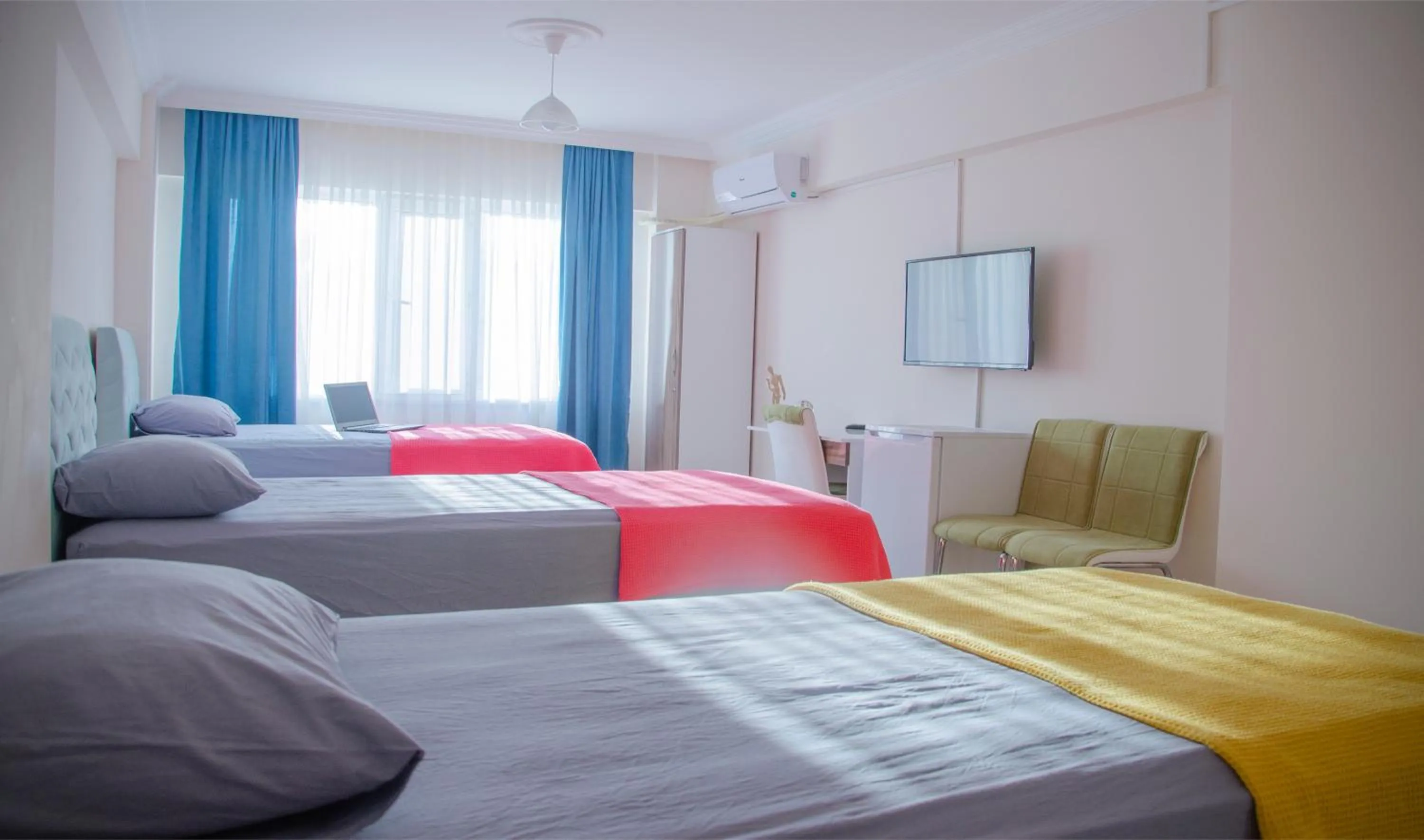 Living room, Bed in Çanakkale Venüs Pansiyon