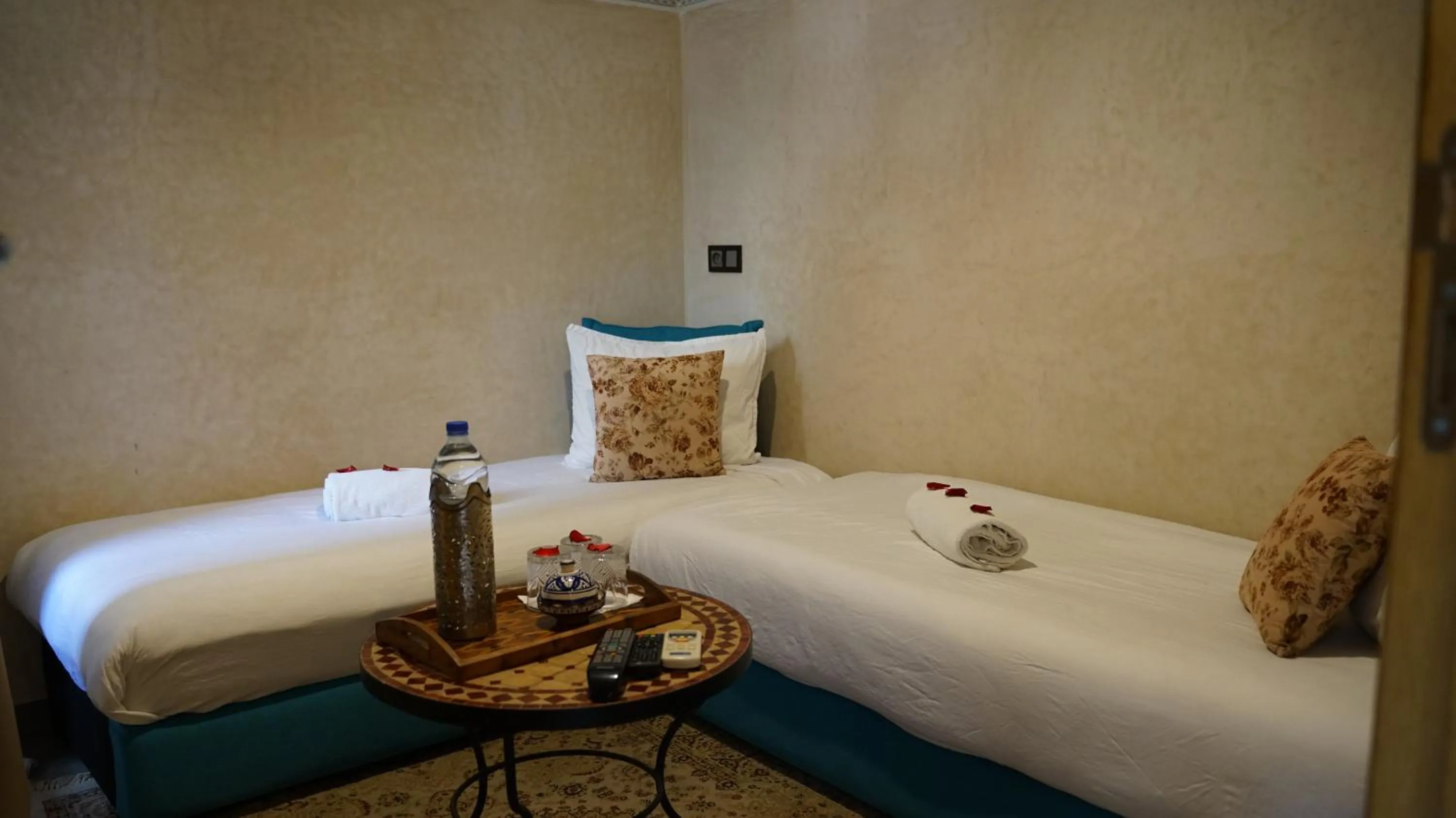 Bed in Riad Les Oliviers & Spa