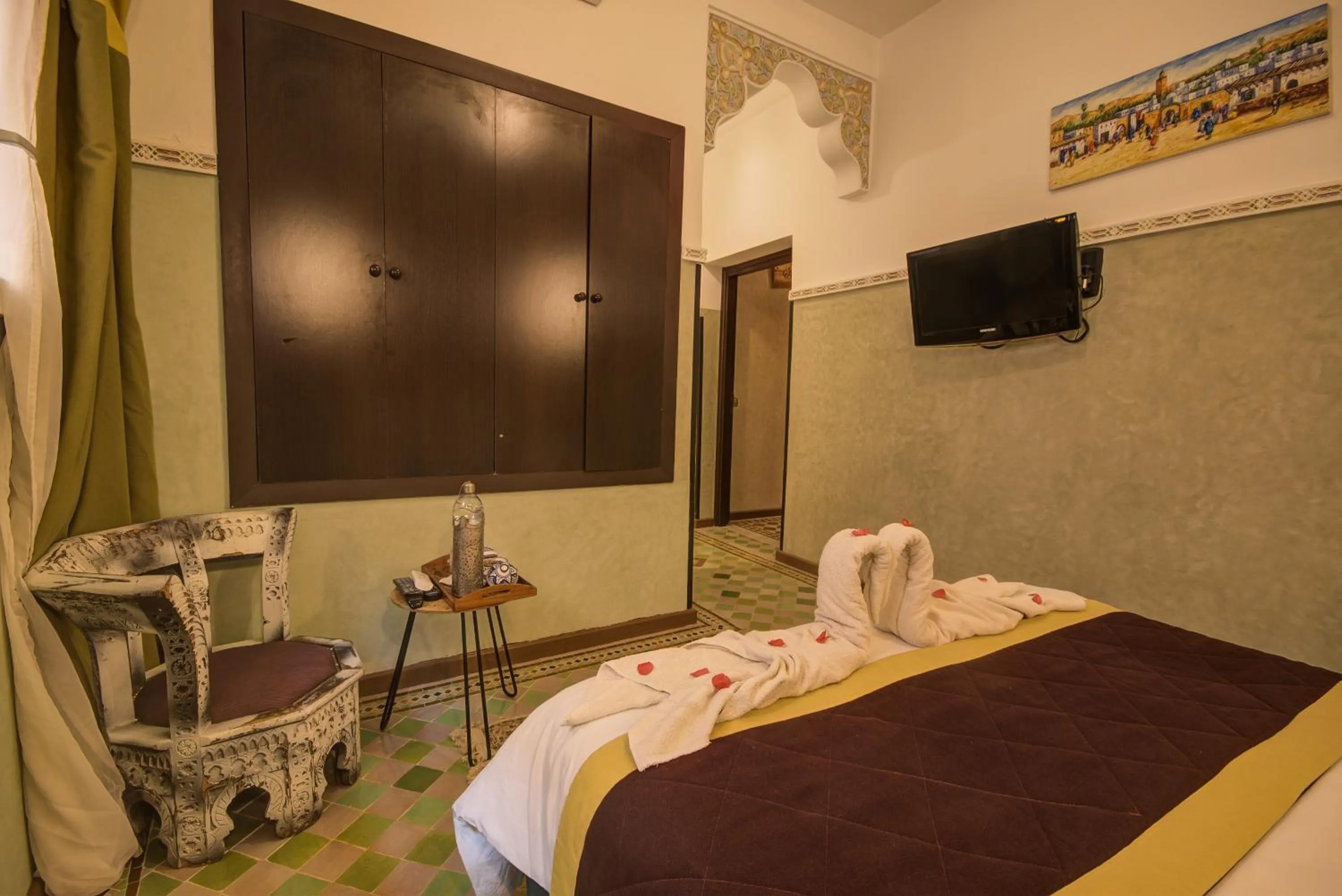 Bedroom, Bed in Riad Les Oliviers & Spa