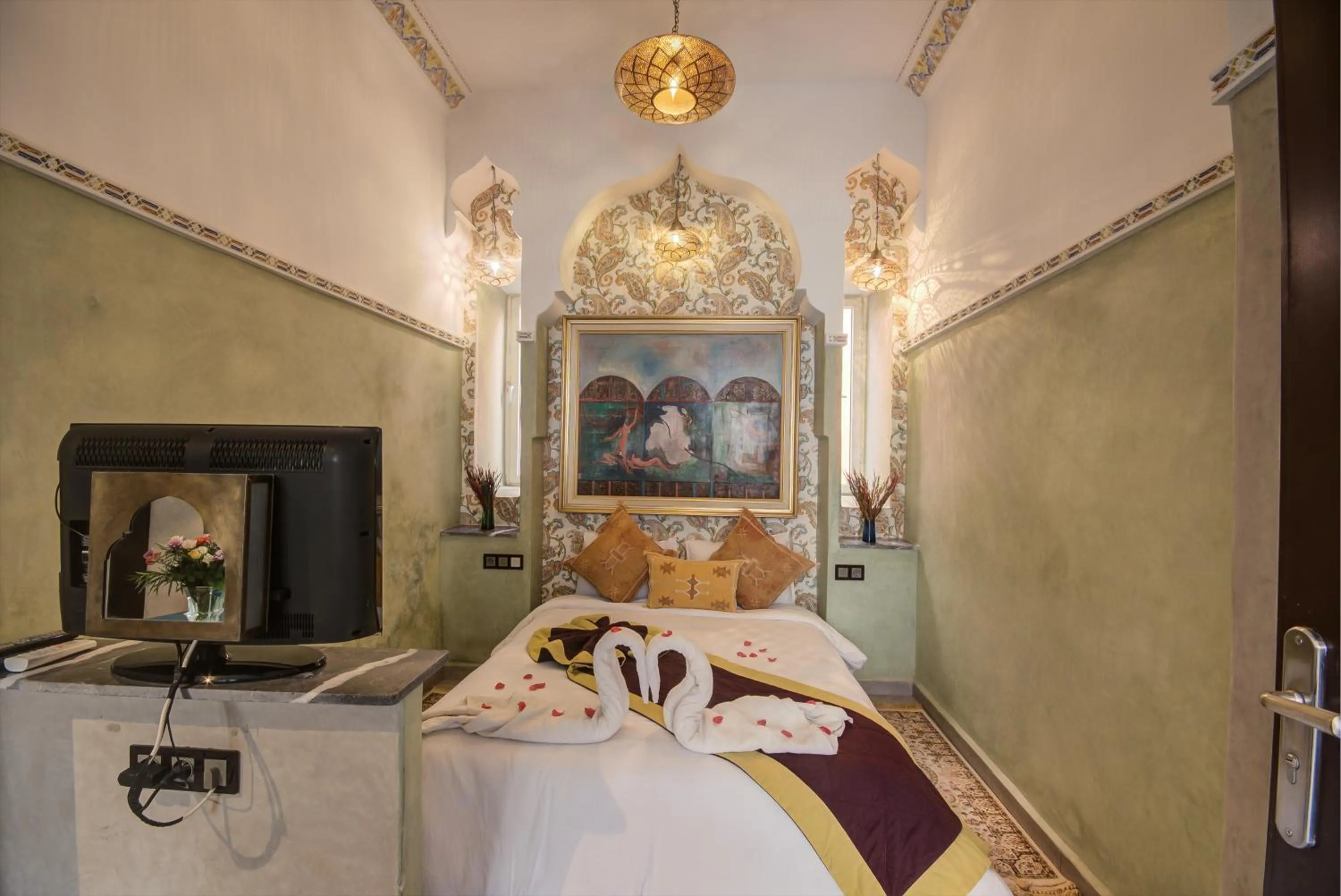 Bedroom, Bed in Riad Les Oliviers & Spa