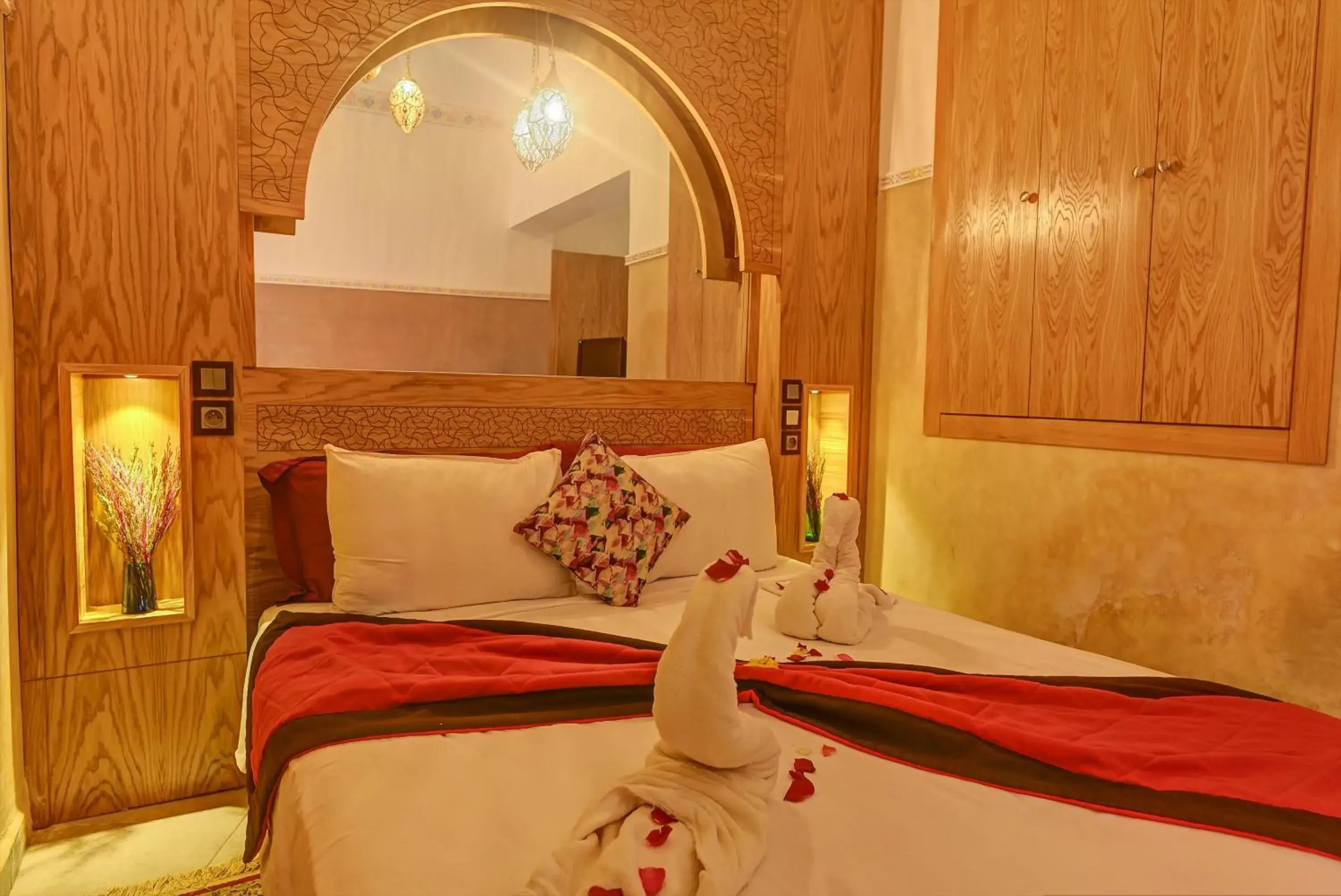 Bedroom, Bed in Riad Les Oliviers & Spa Bedroom, Bed in Riad Les Oliviers & Spa