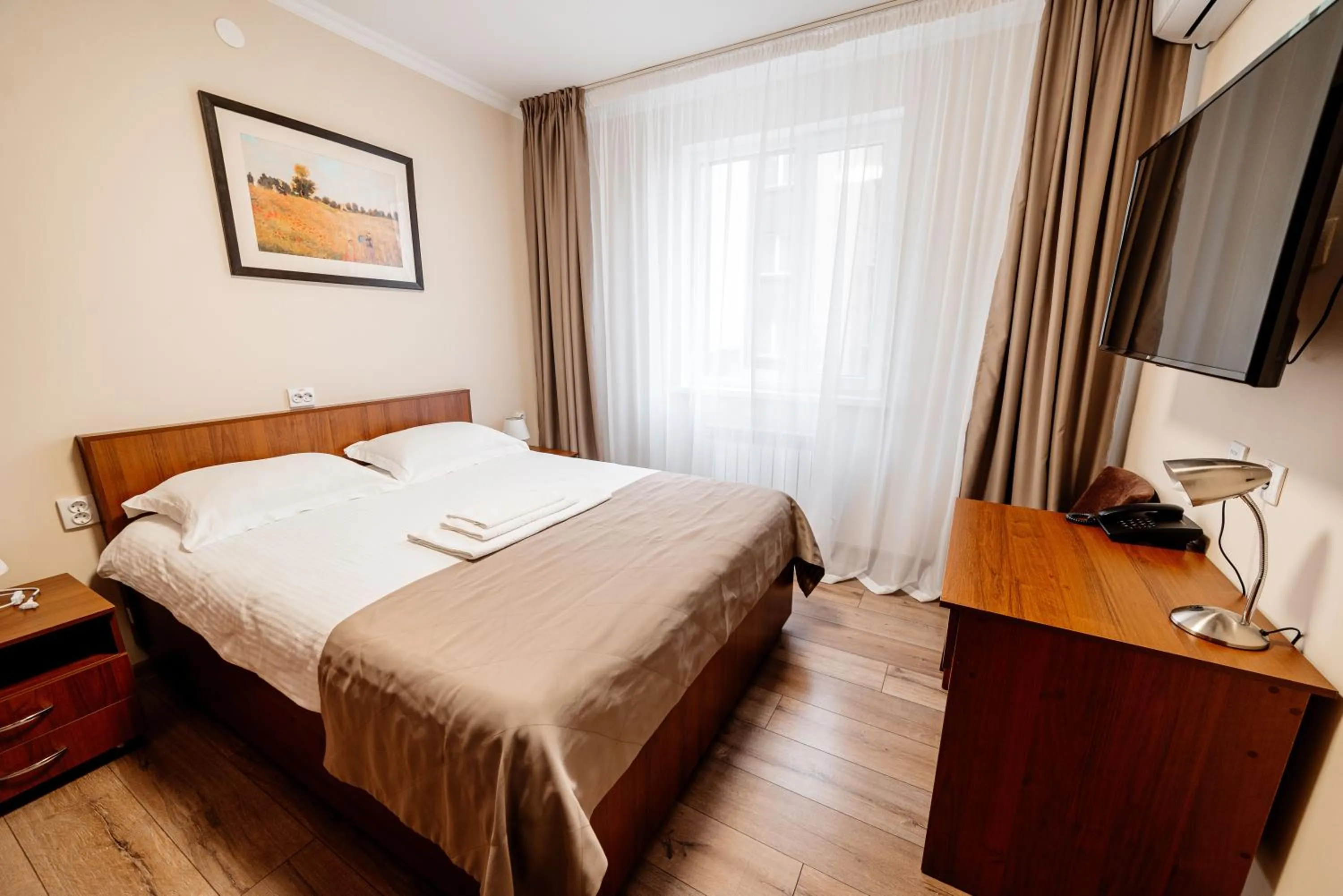 Bedroom, Bed in Chagala Hotel Uralsk