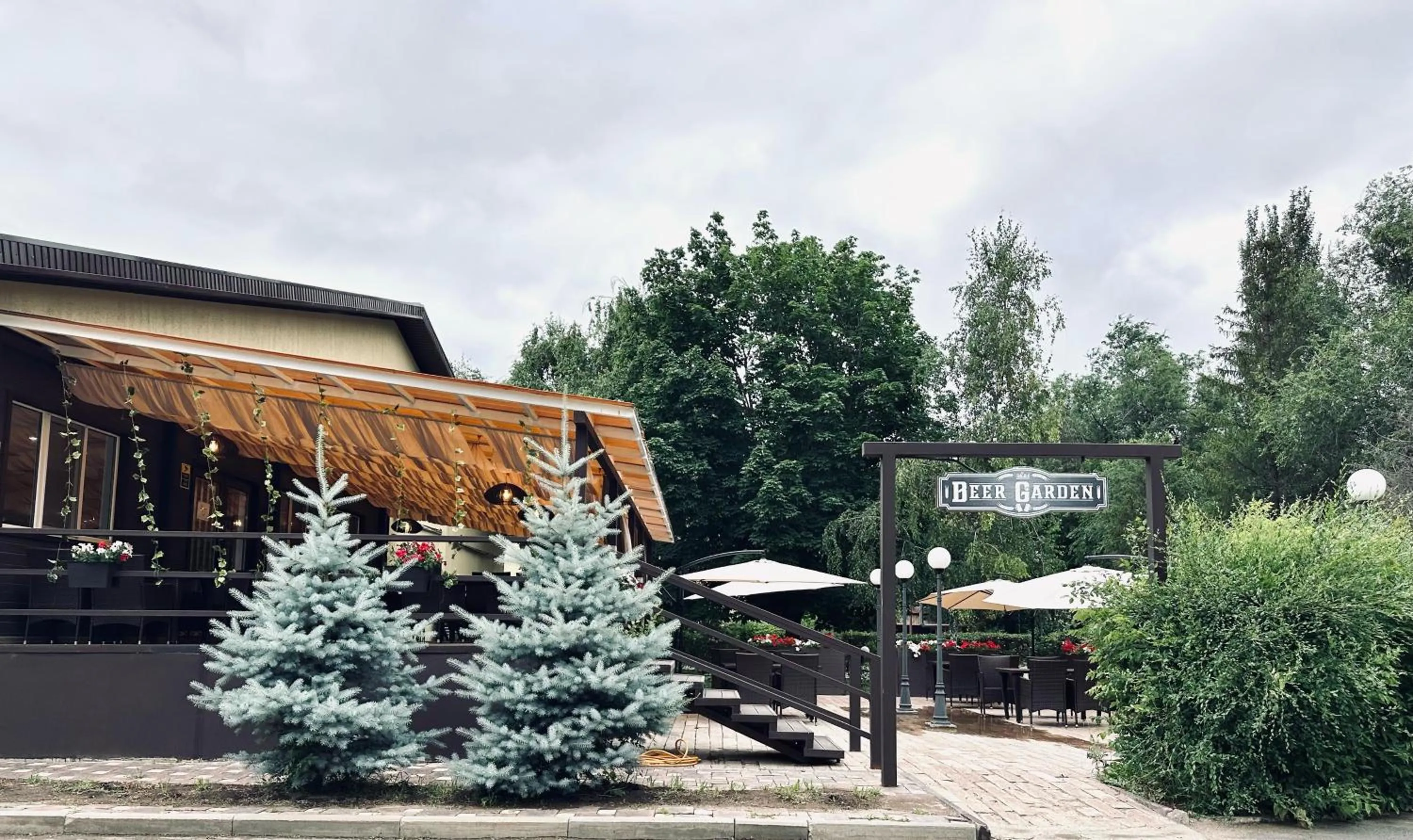 Restaurant/places to eat in Chagala Hotel Uralsk