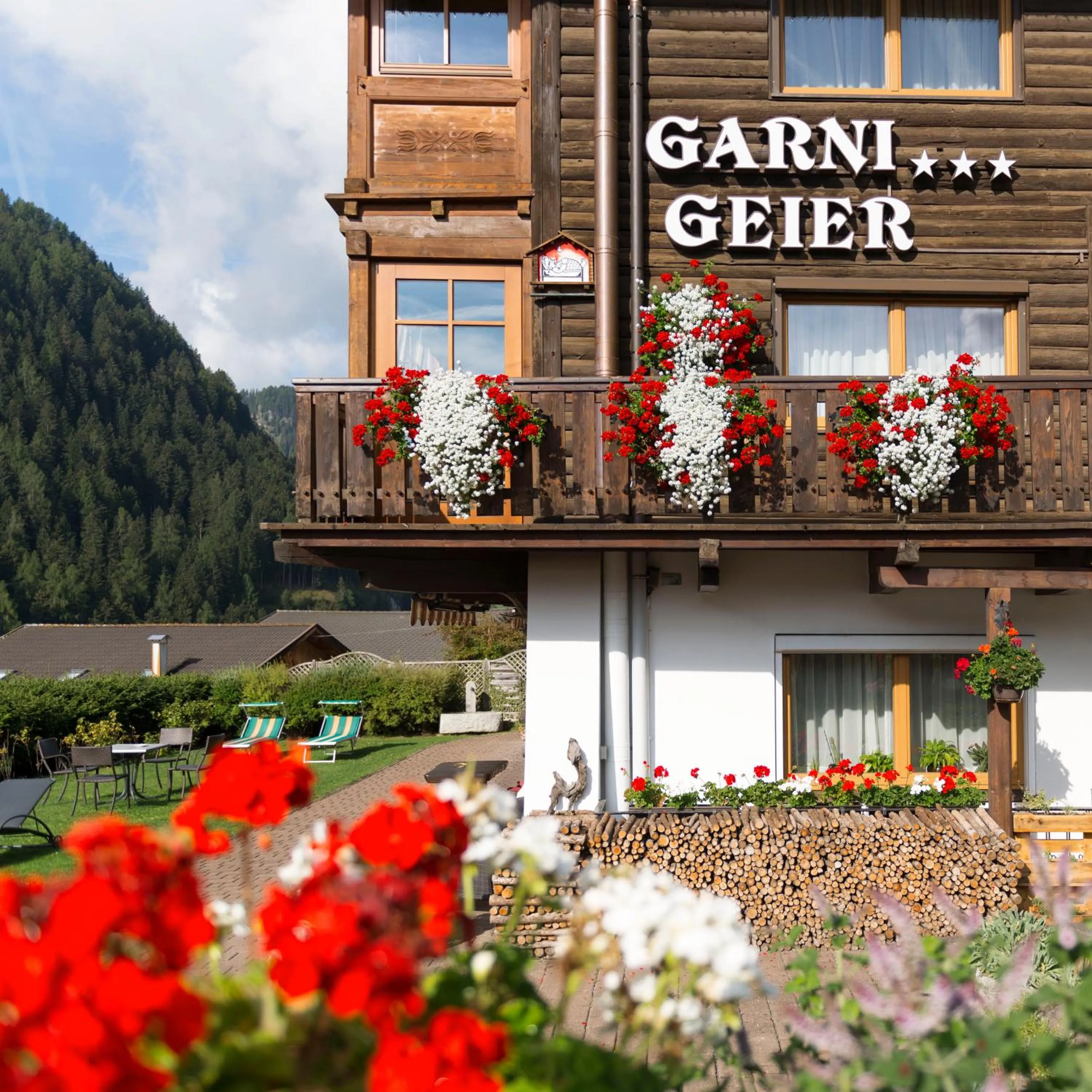 Property building in Garni Hotel Geier