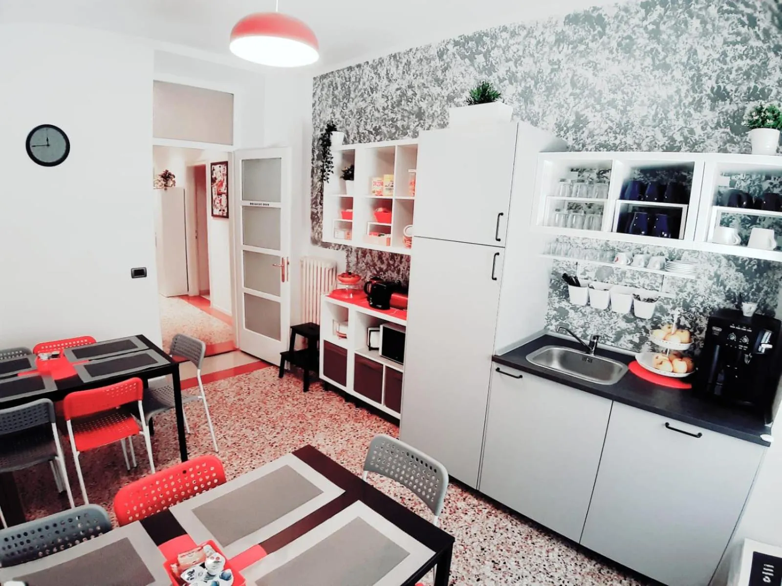Food and drinks in B&B Lupin Trento