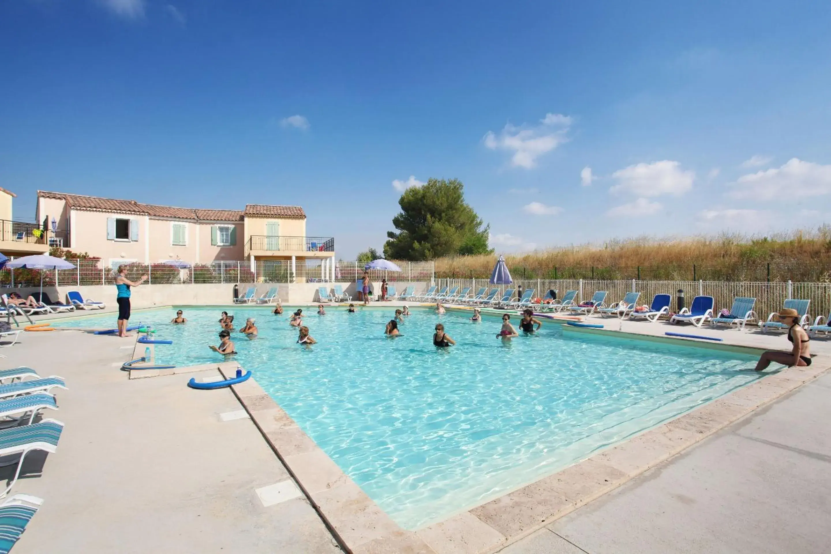 Swimming pool in Terres de France - Résidence de la Cabre d'Or Swimming pool in Terres de France - Résidence de la Cabre d'Or