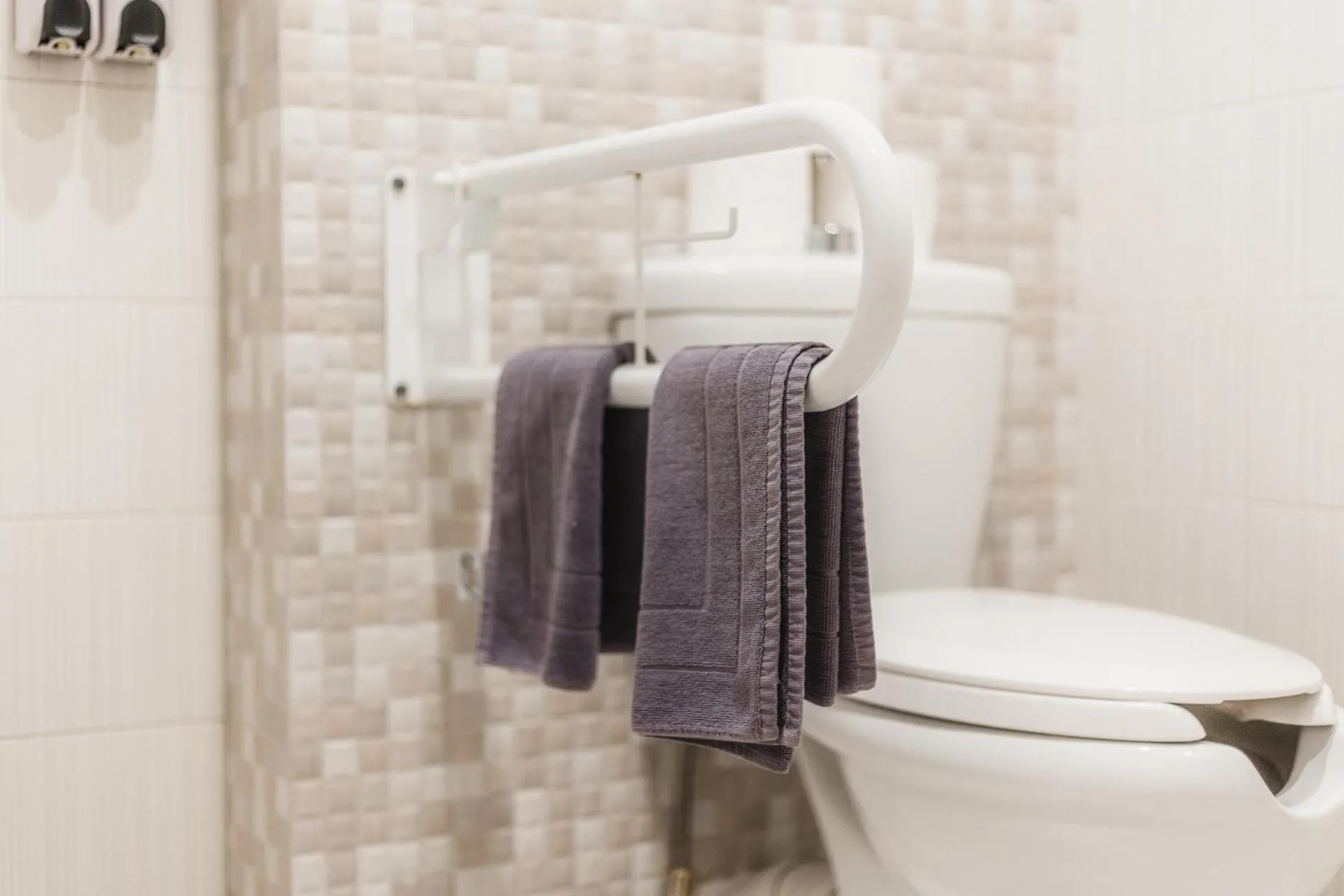 Public Bath in Infinity Hotel Gytheio