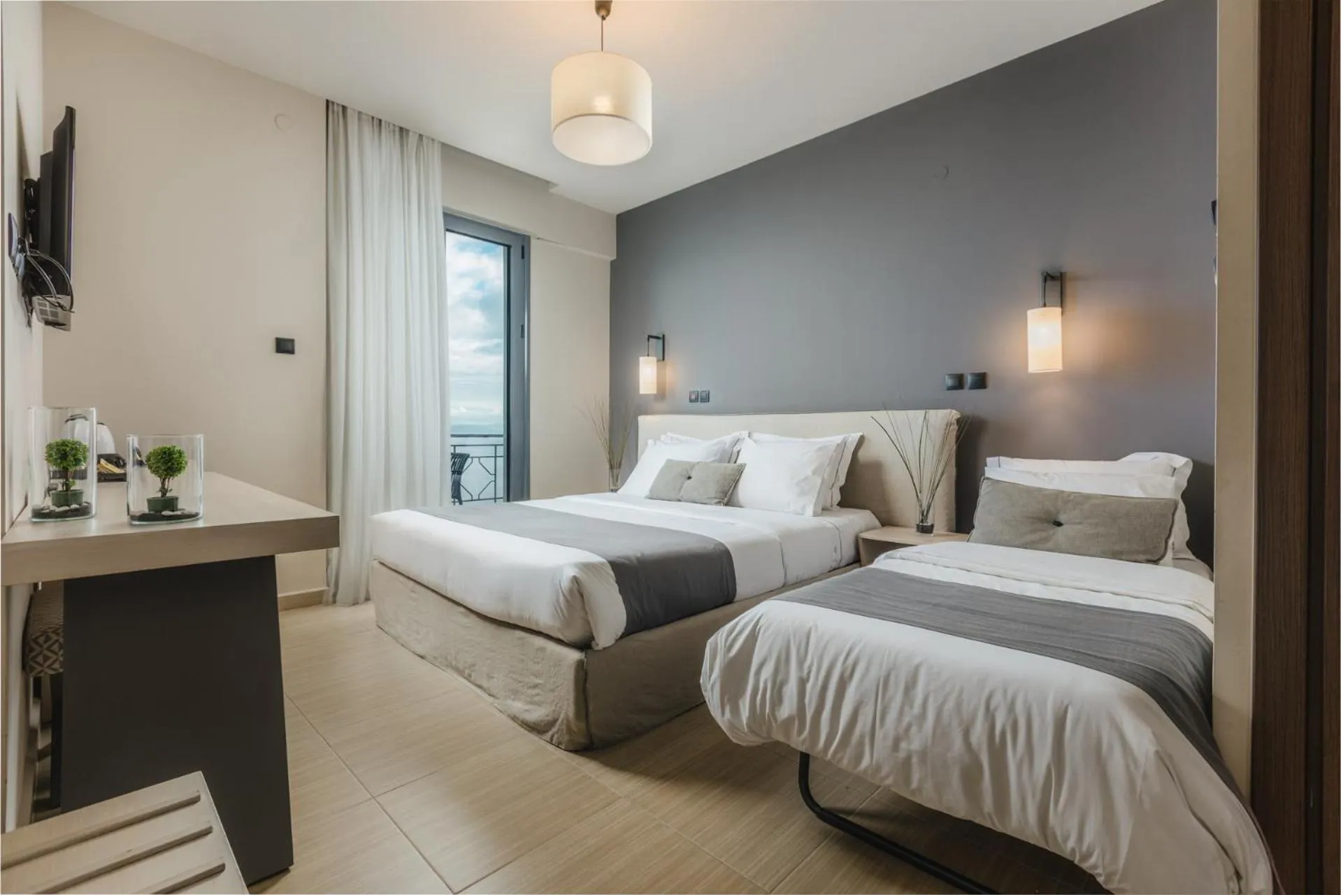 Bedroom, Bed in Infinity Hotel Gytheio