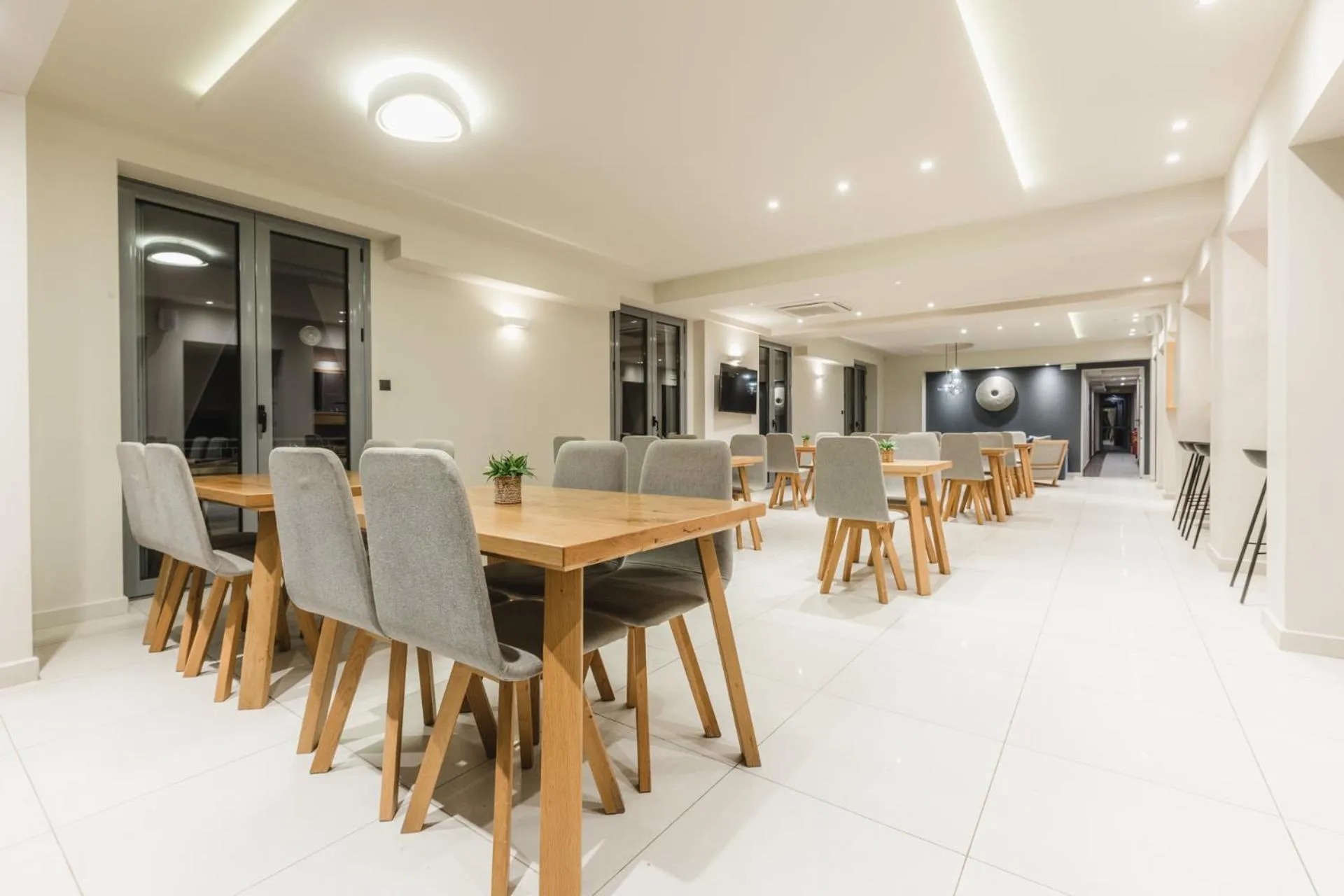 Restaurant/places to eat in Infinity Hotel Gytheio