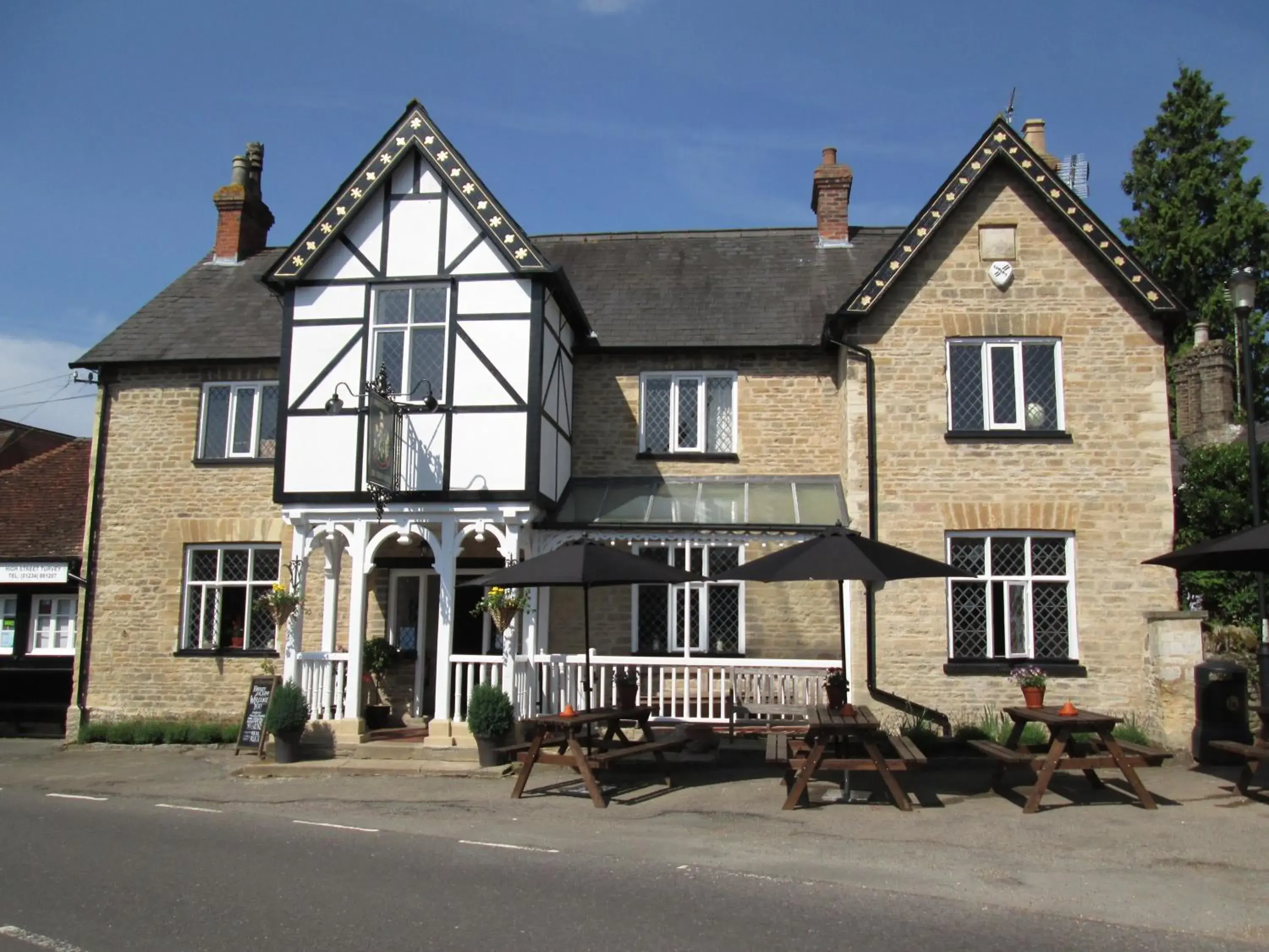 Three-Cranes Three-Cranes