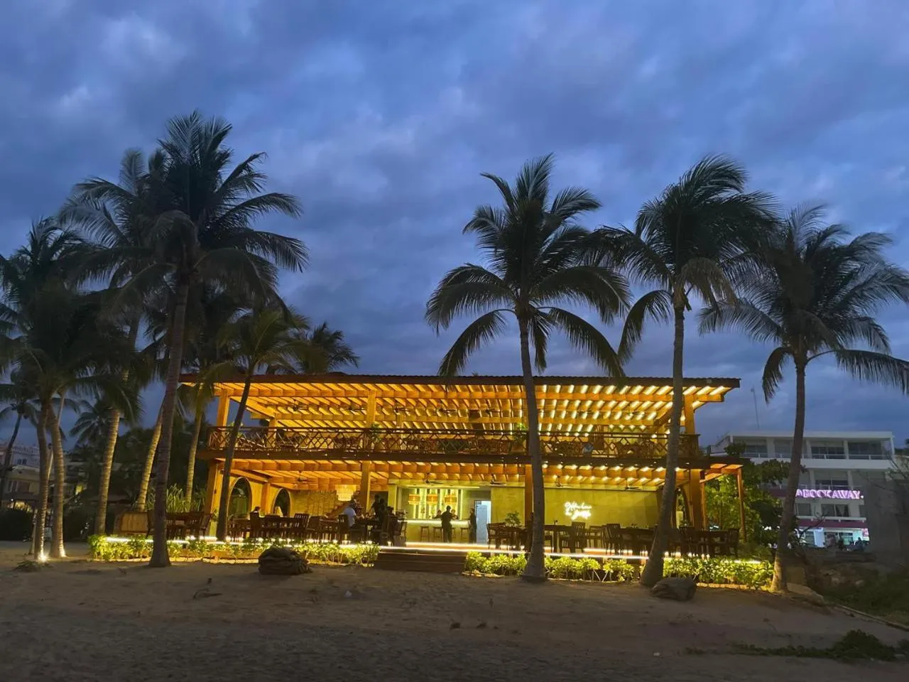 Restaurant/places to eat in Hotel Rockaway