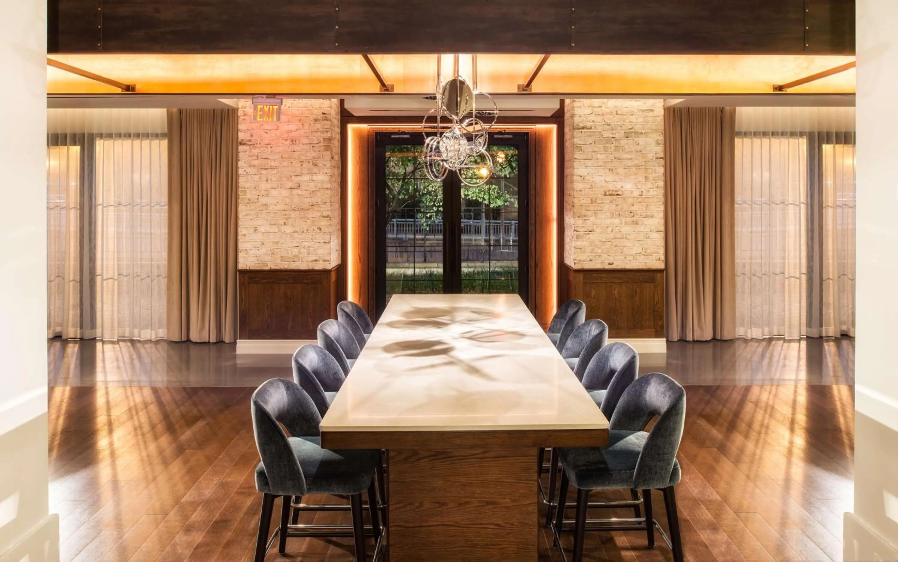 Restaurant/places to eat in Canopy by Hilton Washington DC Embassy Row