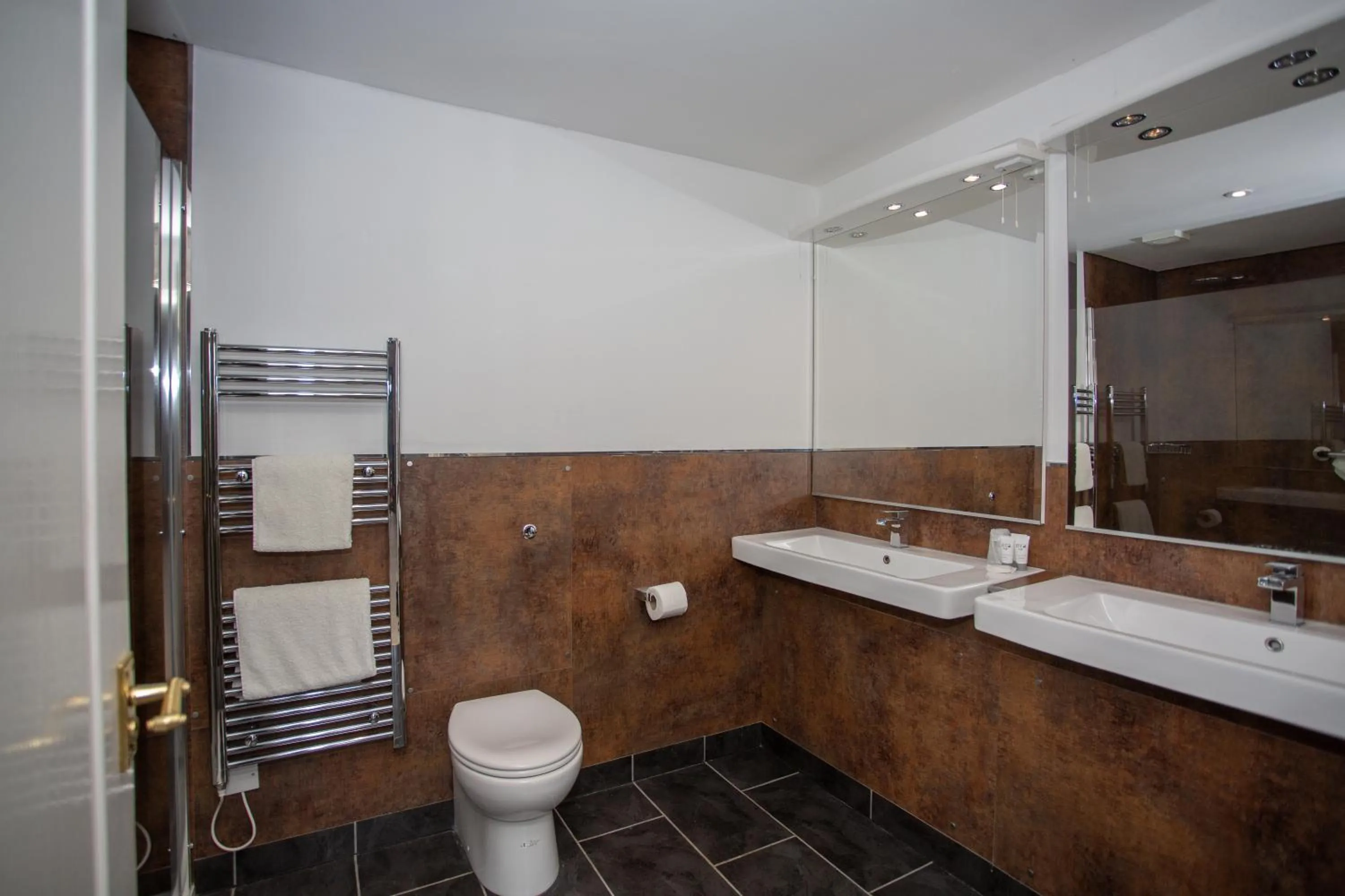 Bathroom in Sea Marge Hotel