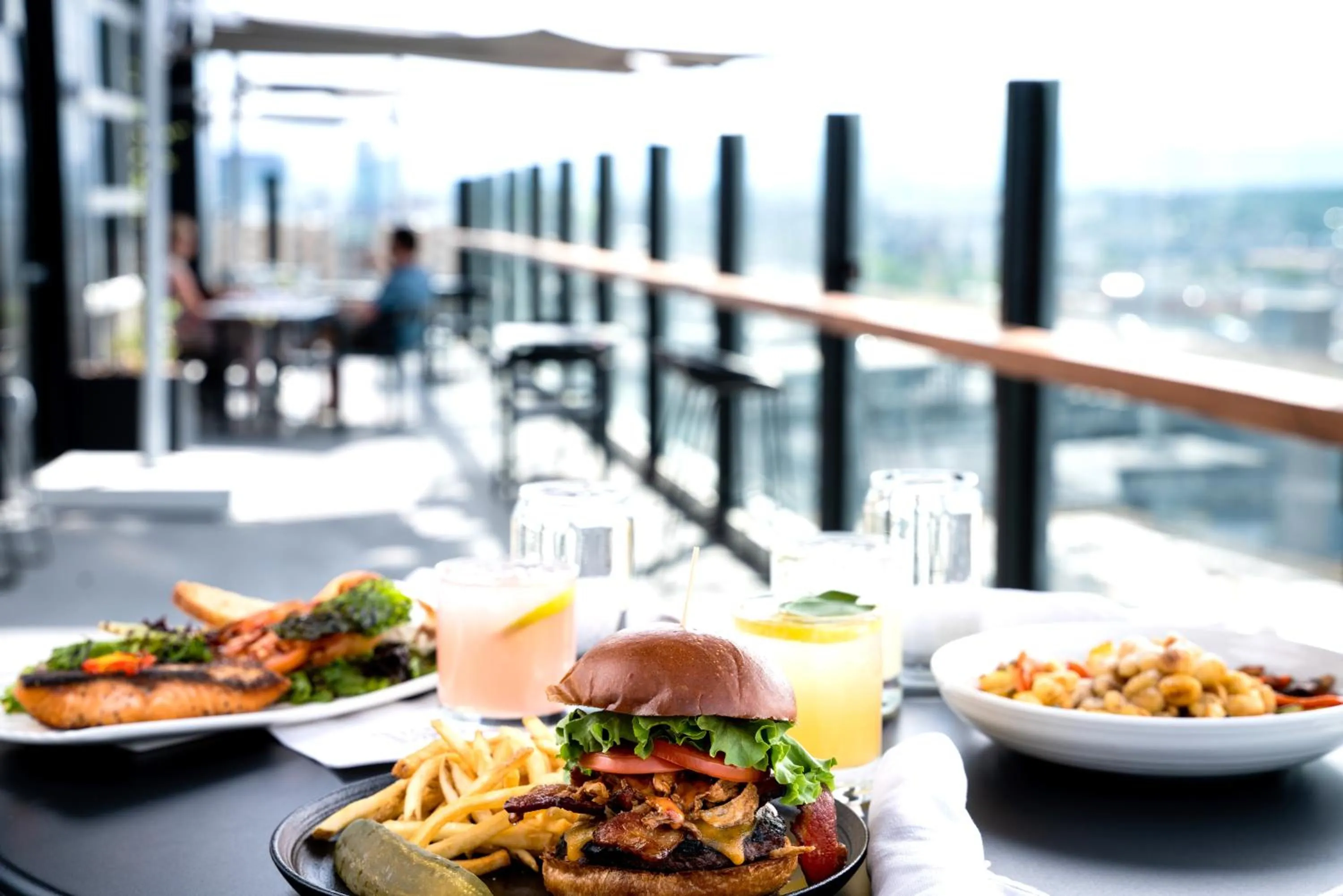 Restaurant/places to eat in The Source Hotel