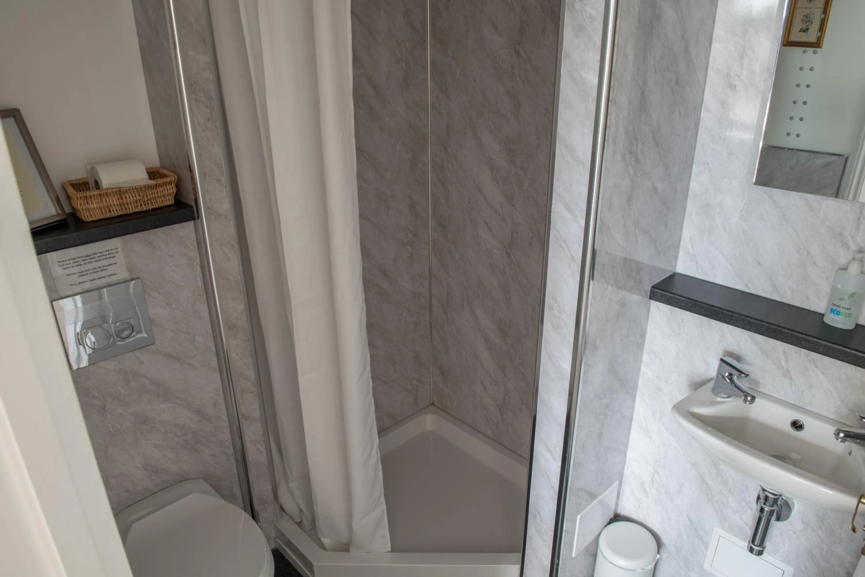 Shower in Toothbrush Rooms at Lattice Lodge - Guest Kitchen & EV Recharging