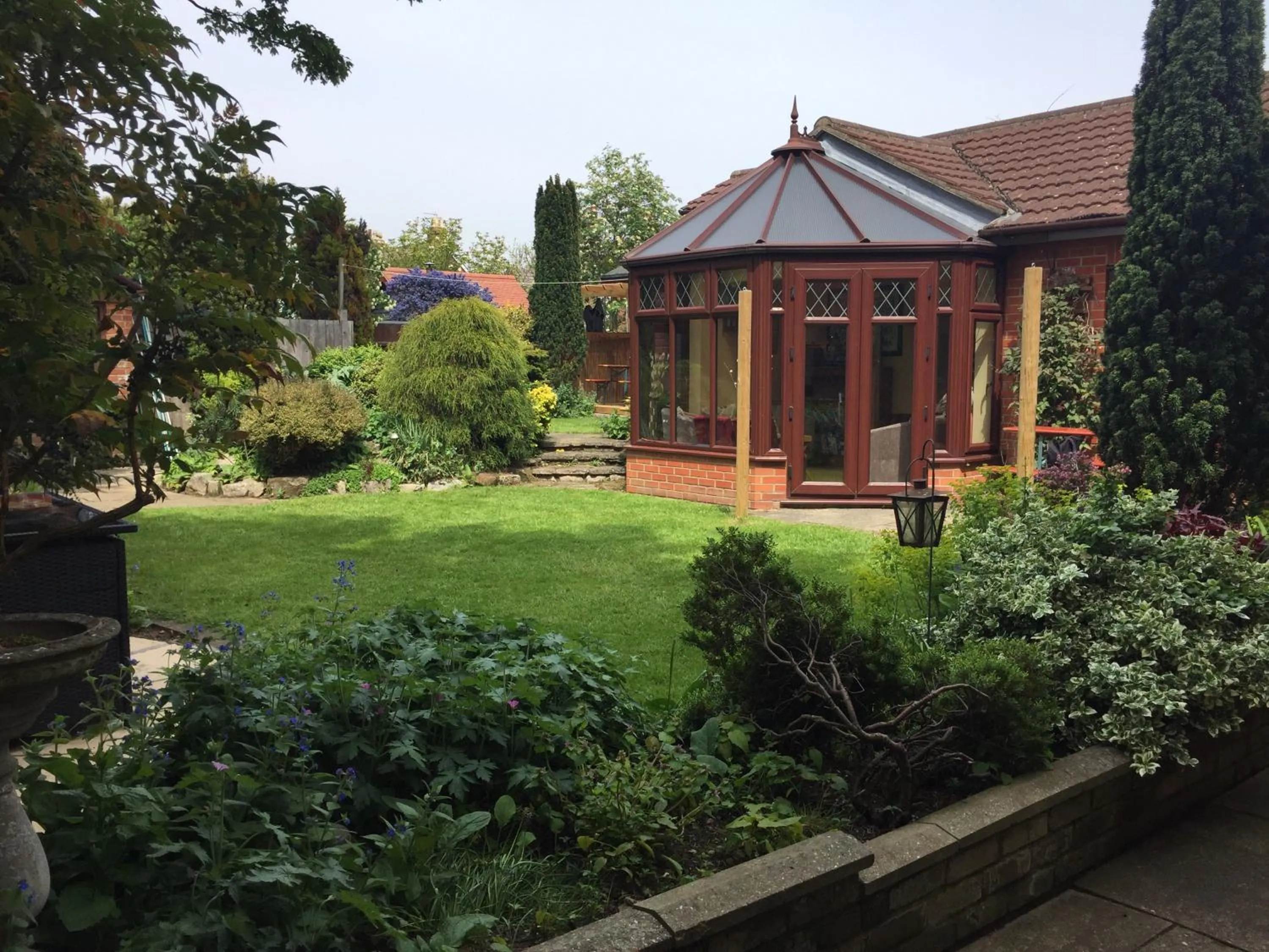 Garden in Toothbrush Rooms at Lattice Lodge - Guest Kitchen & EV Recharging